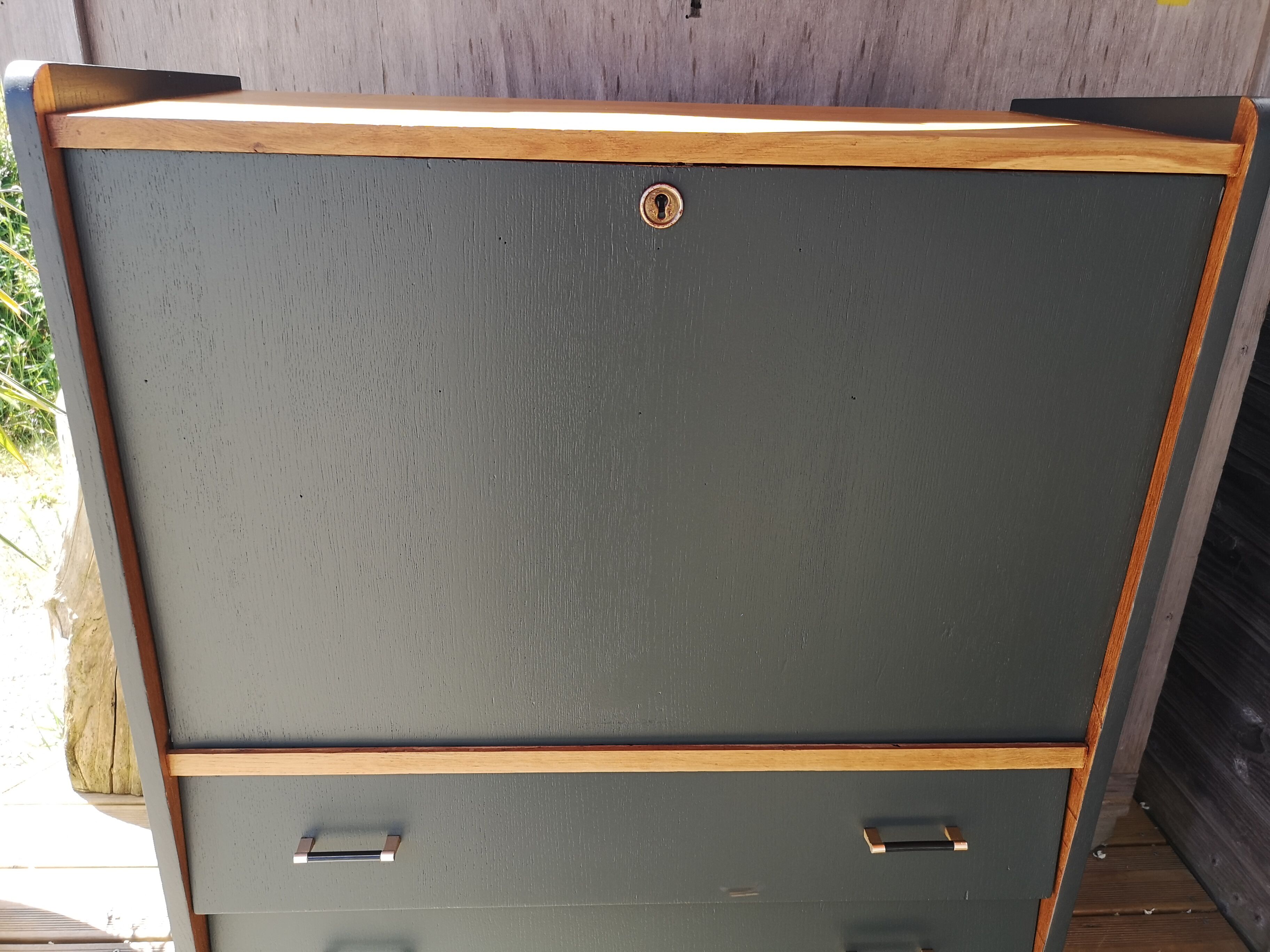 Secretary 60 compact compass feet