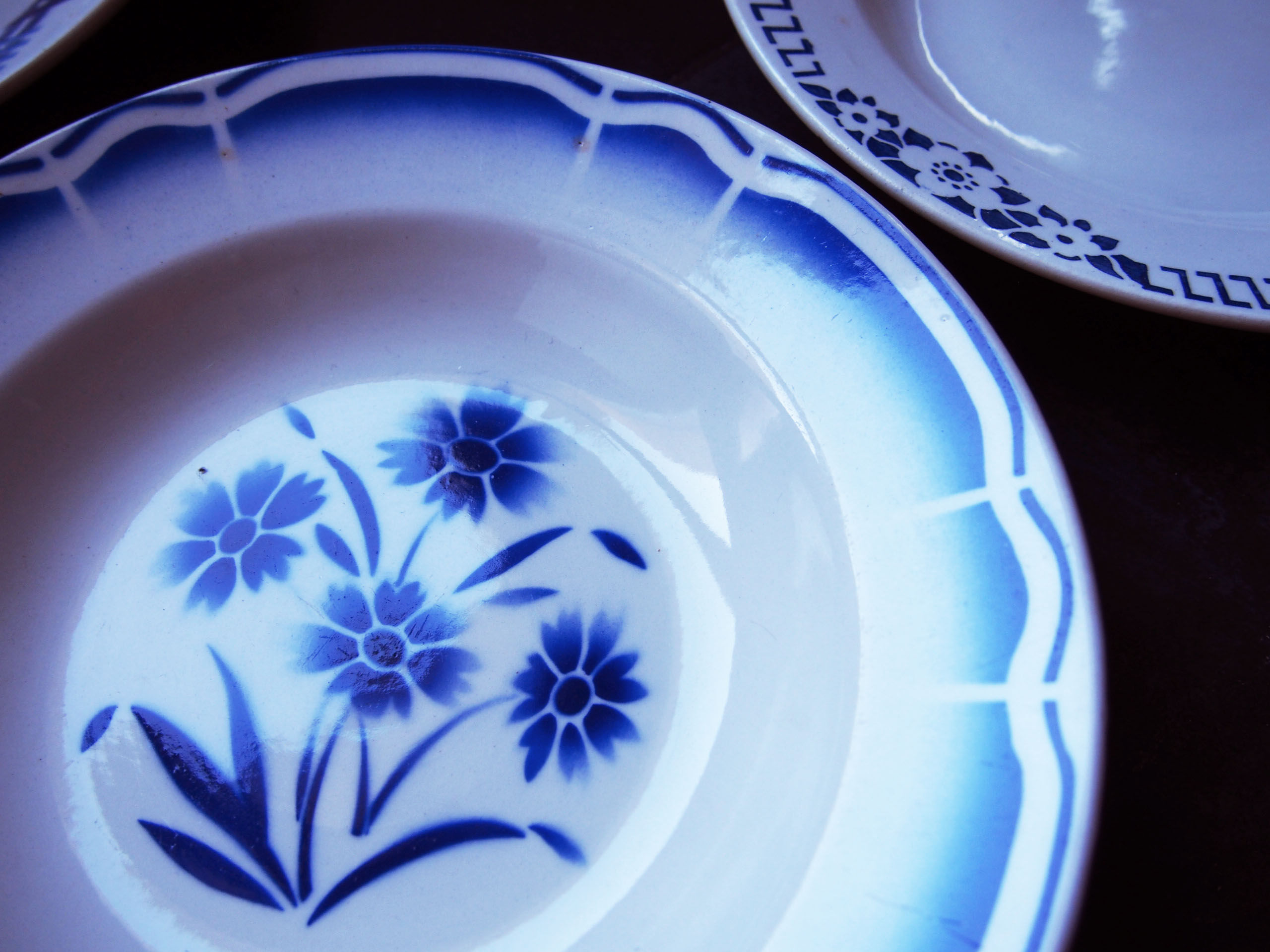 Ensemble de 6 assiettes bleues