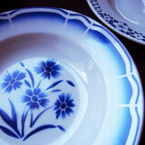 Set of 6 blue plates