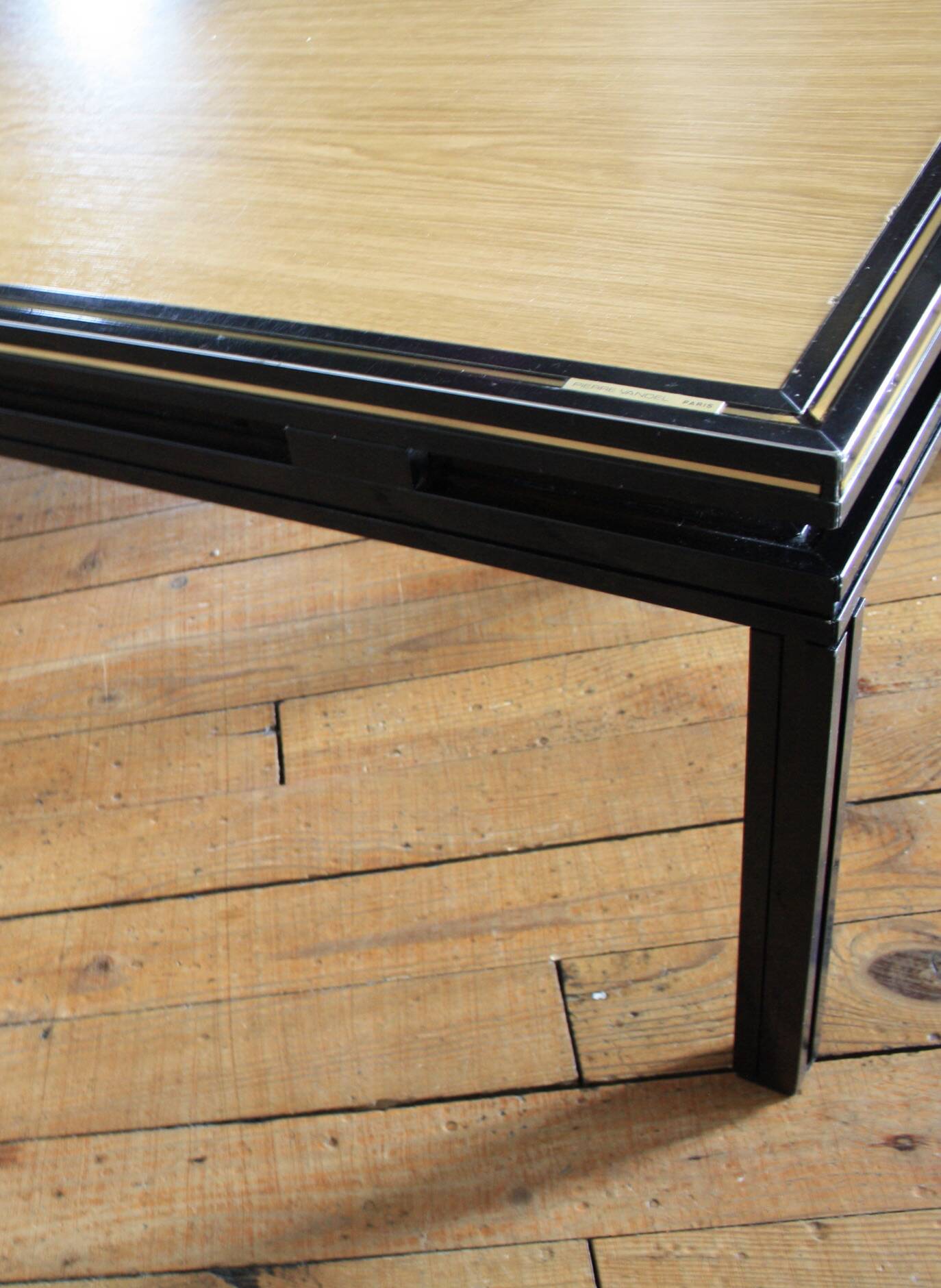 Vandel coffee table