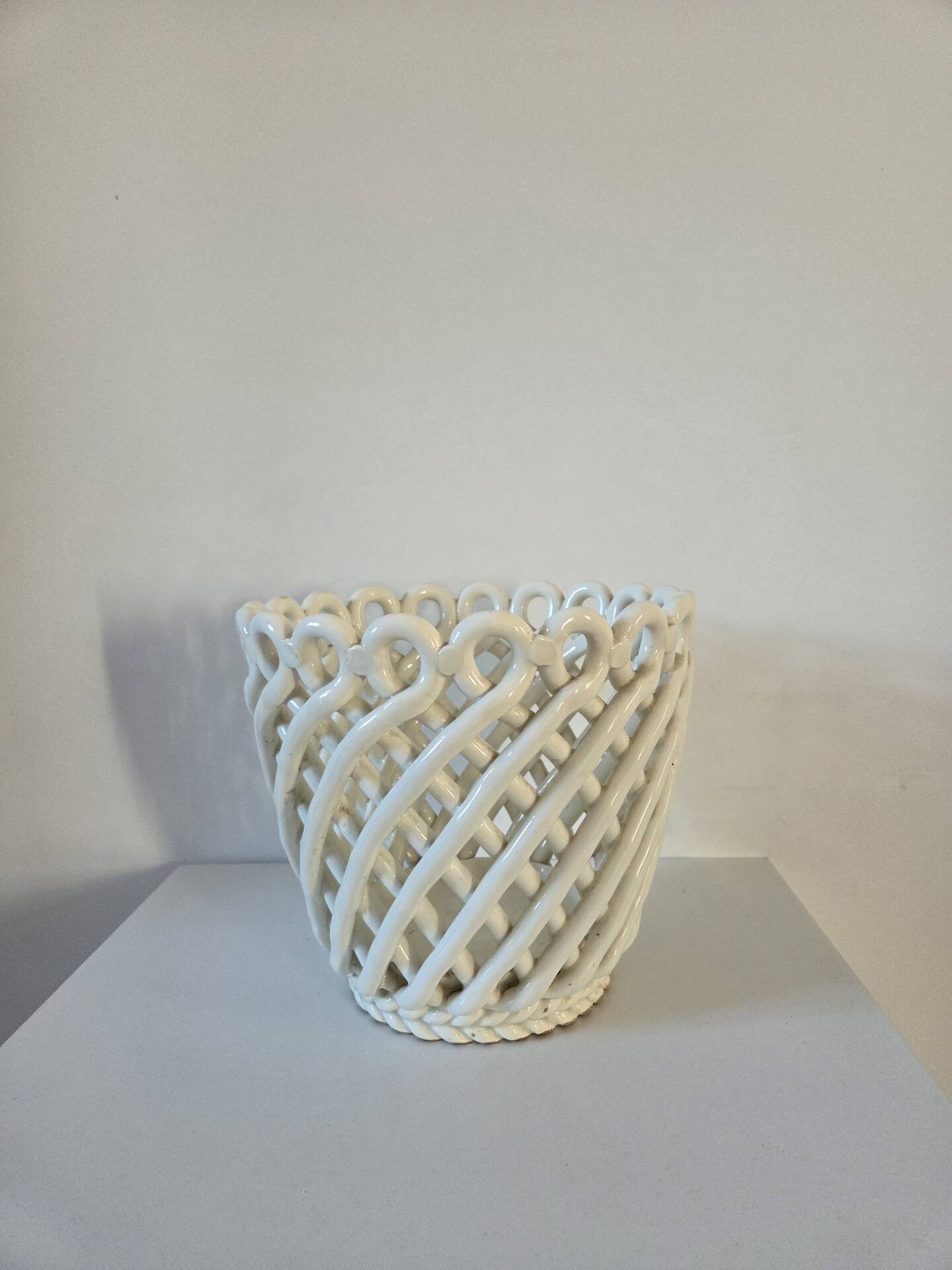 Woven ceramic plant pot