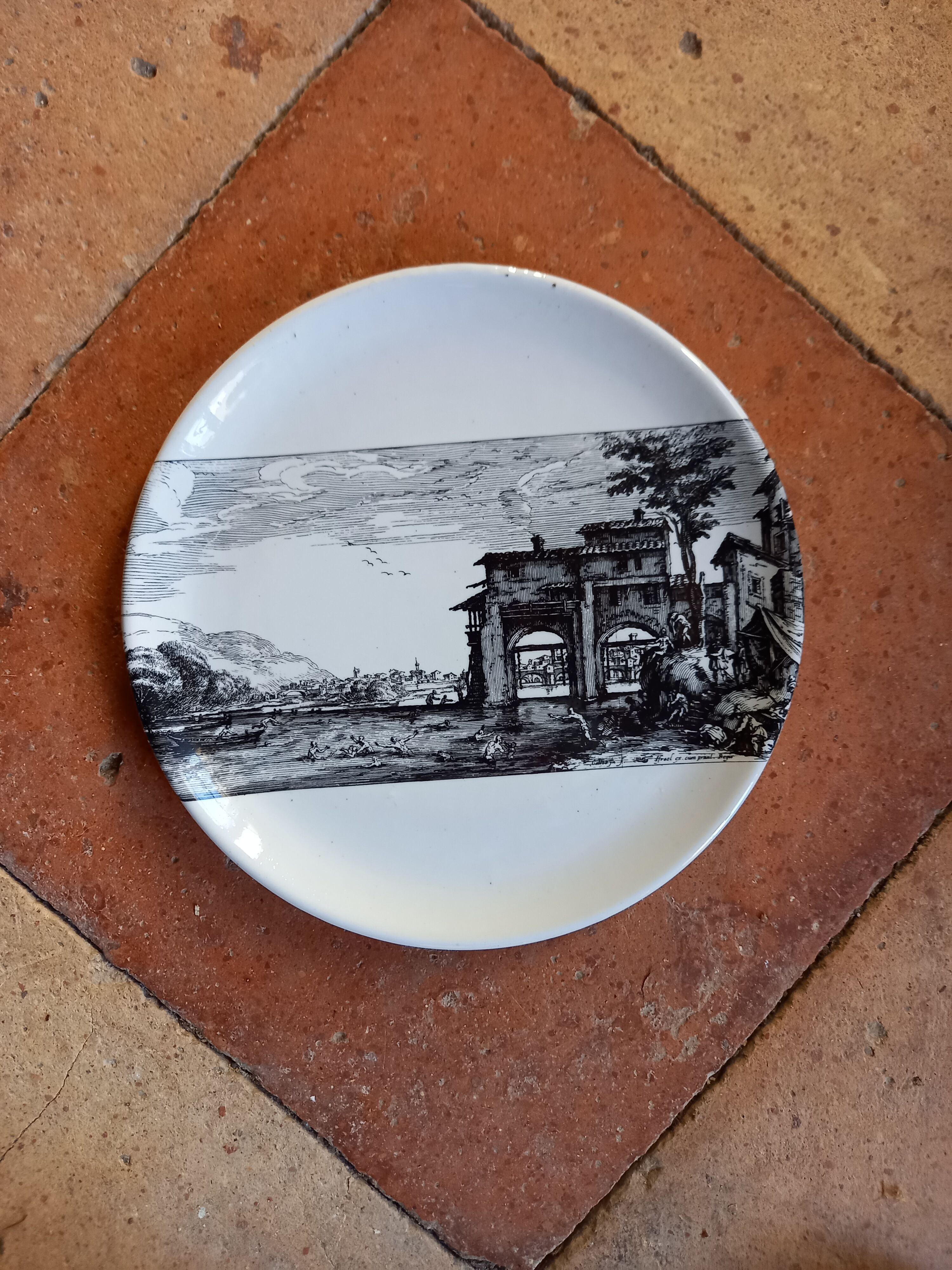 6 white plates decorations engravings Piranese