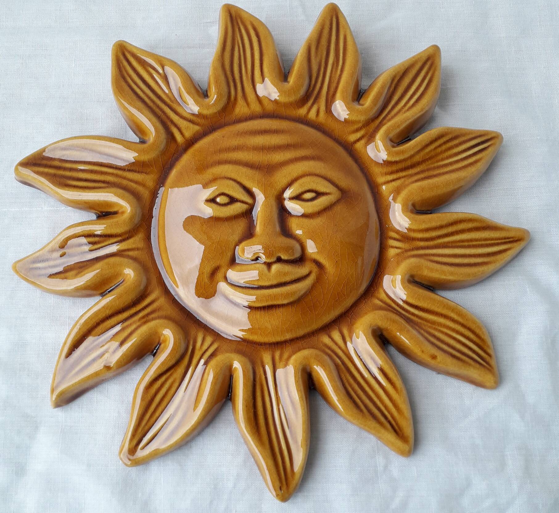 Ceramic wall sun