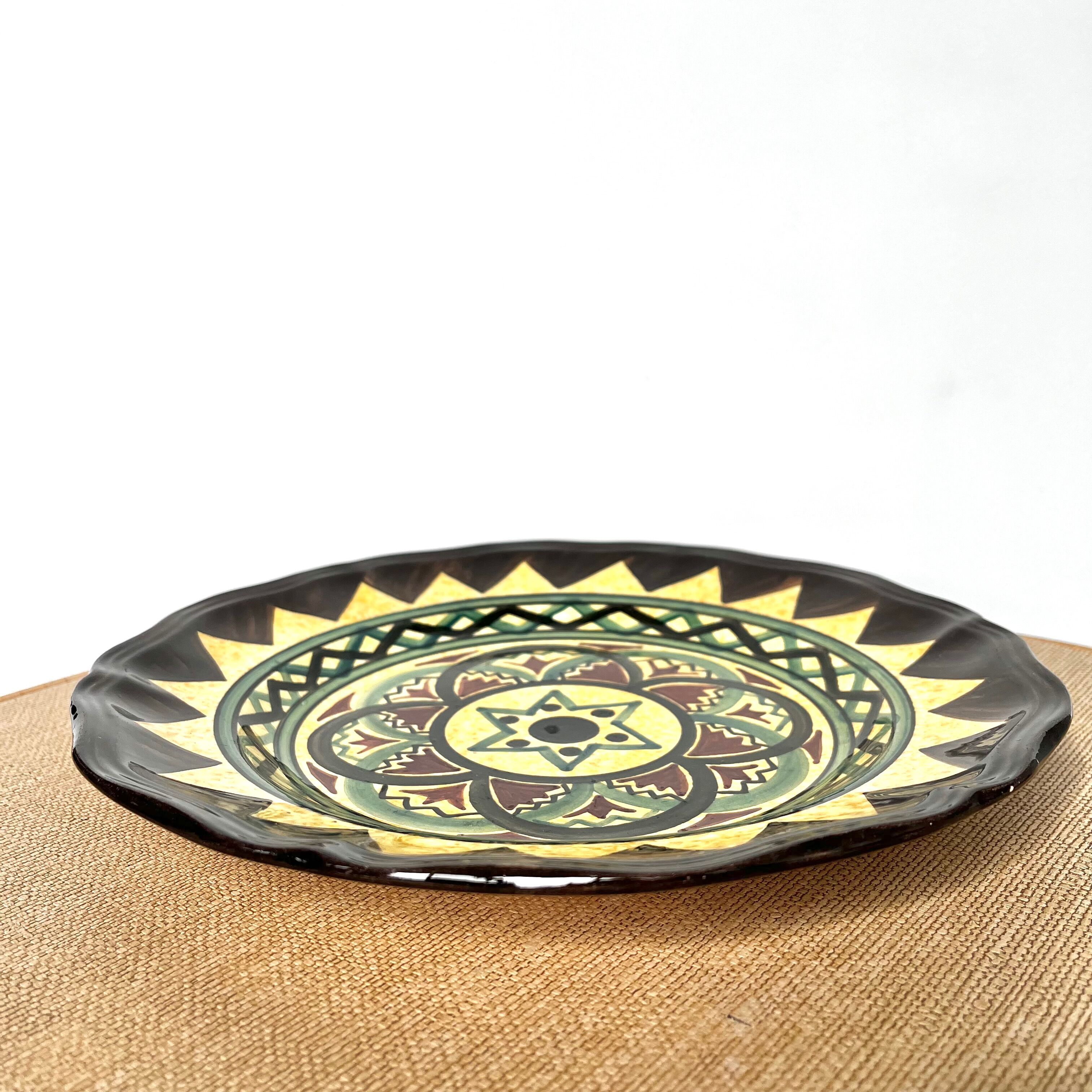 Decorative plate Faïencerie St Jean de Bretagne 1960