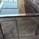 Table de salon en chrome, laiton et verre