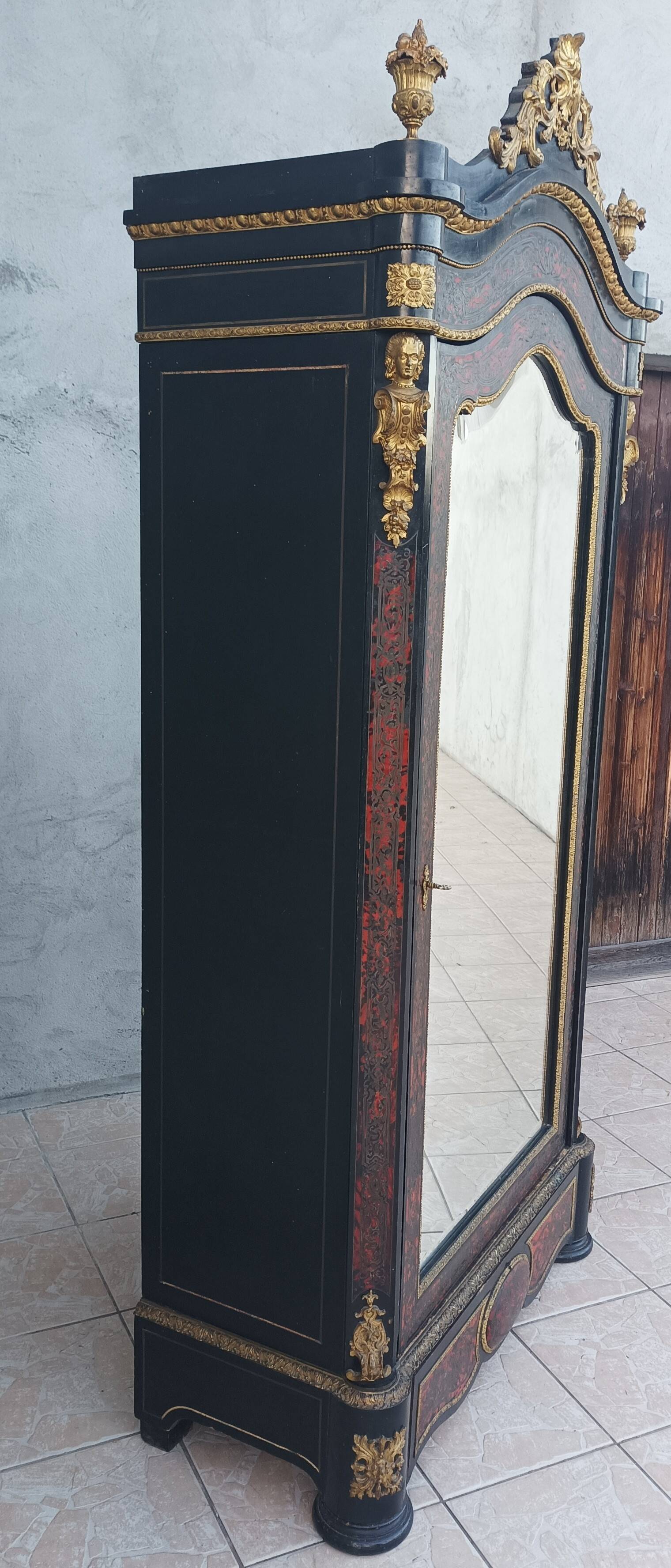 Armoire Boule Napoléon III Maison François Henry