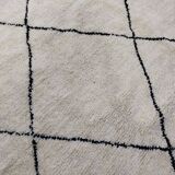 Azilal Berber rug in handmade wool 335 X 250 CM