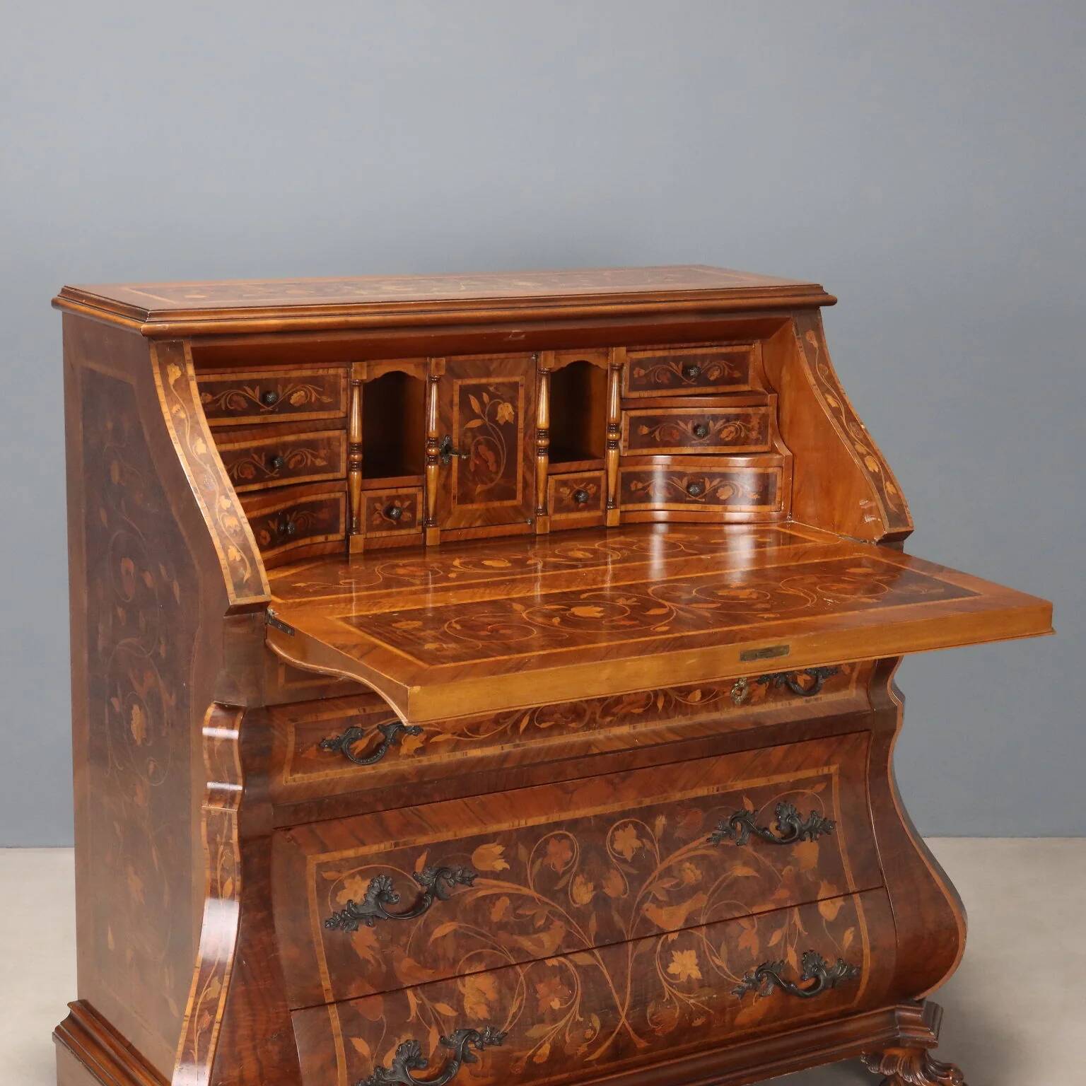 Dutch style desk with floral inlays