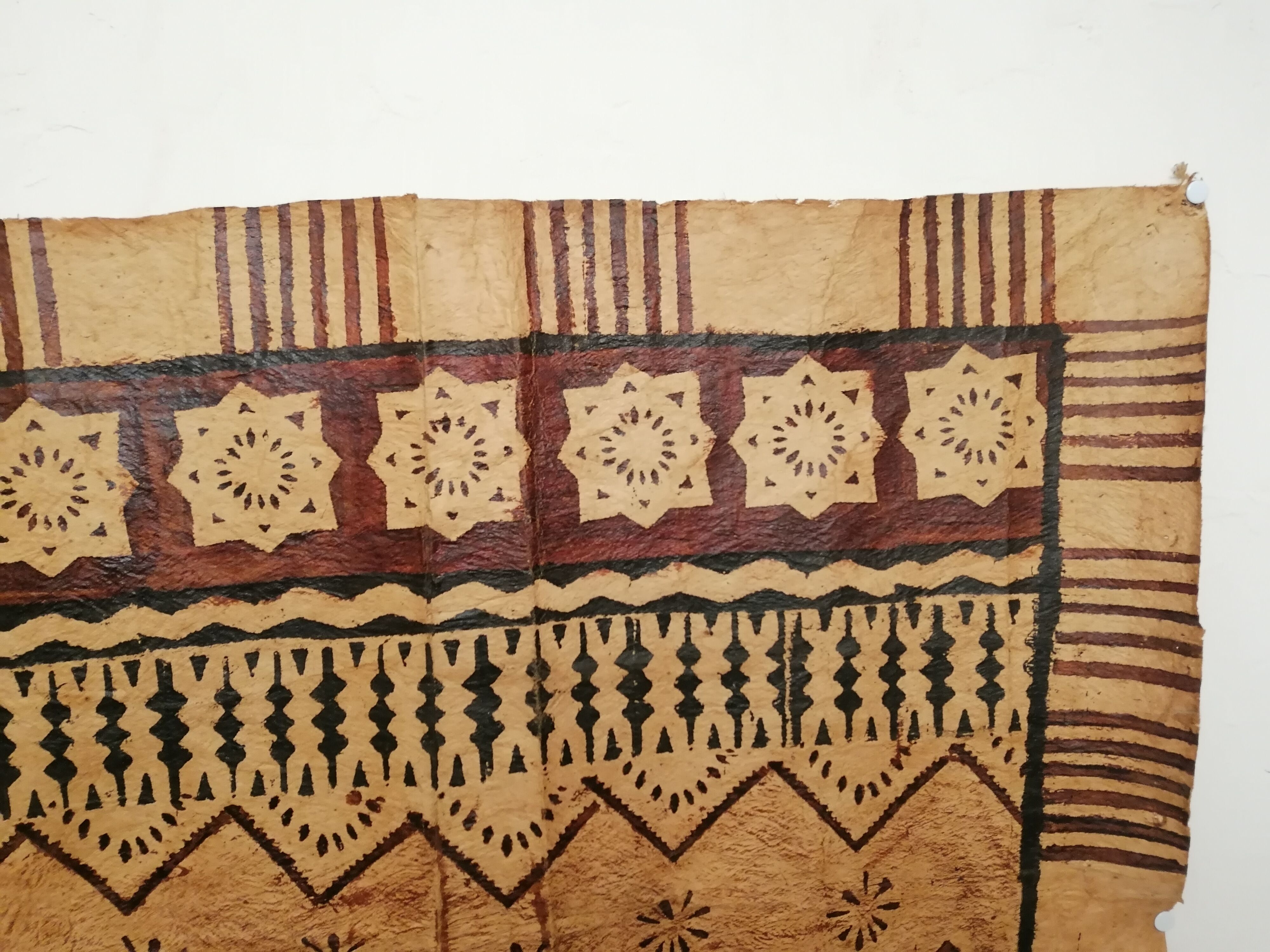 Old tapa. hanging of beaten bark cloth. oceania. 1° half of the xxth.