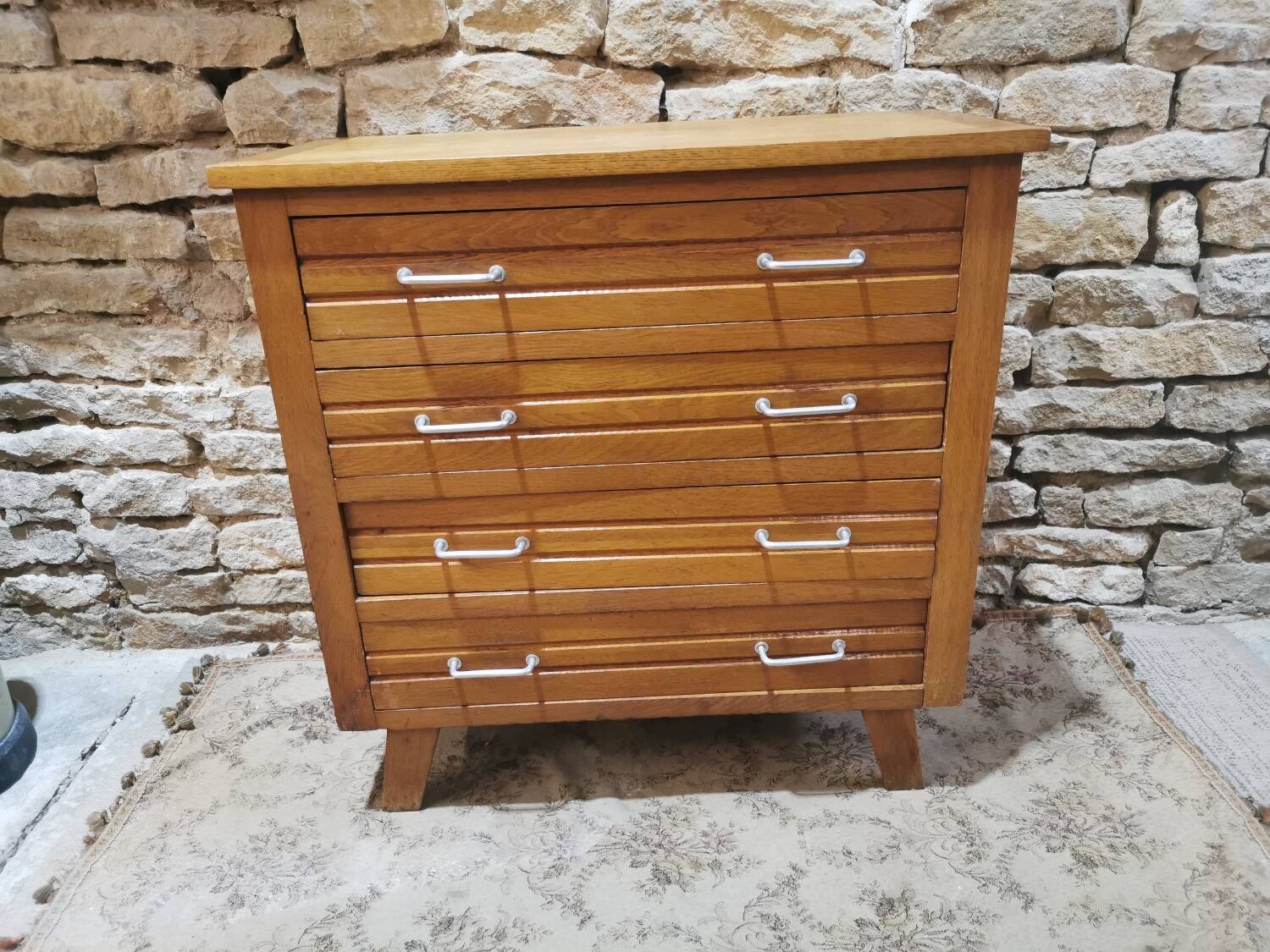 Commode vintage