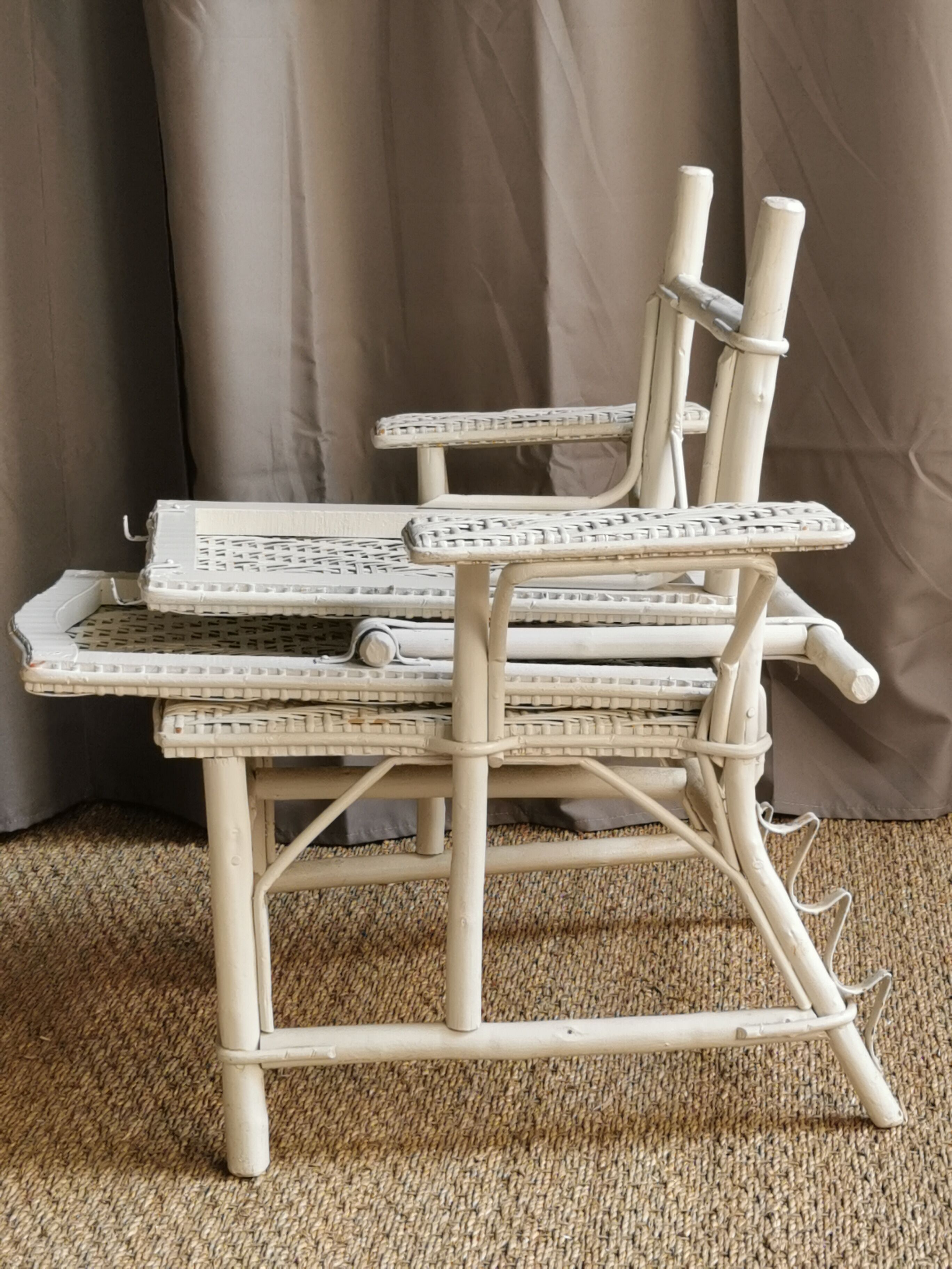 Rattan children's chaise longue