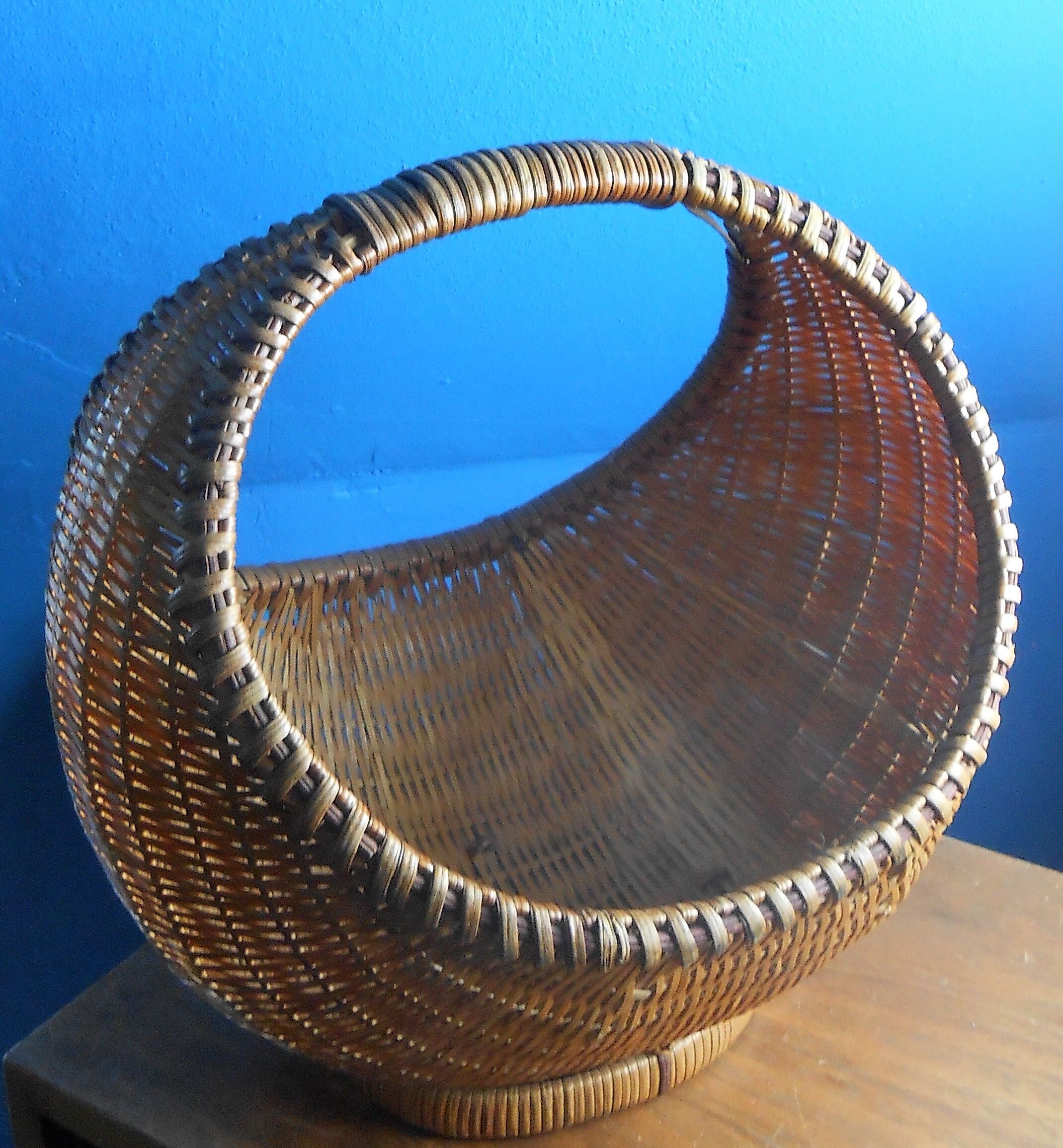 Wicker basket