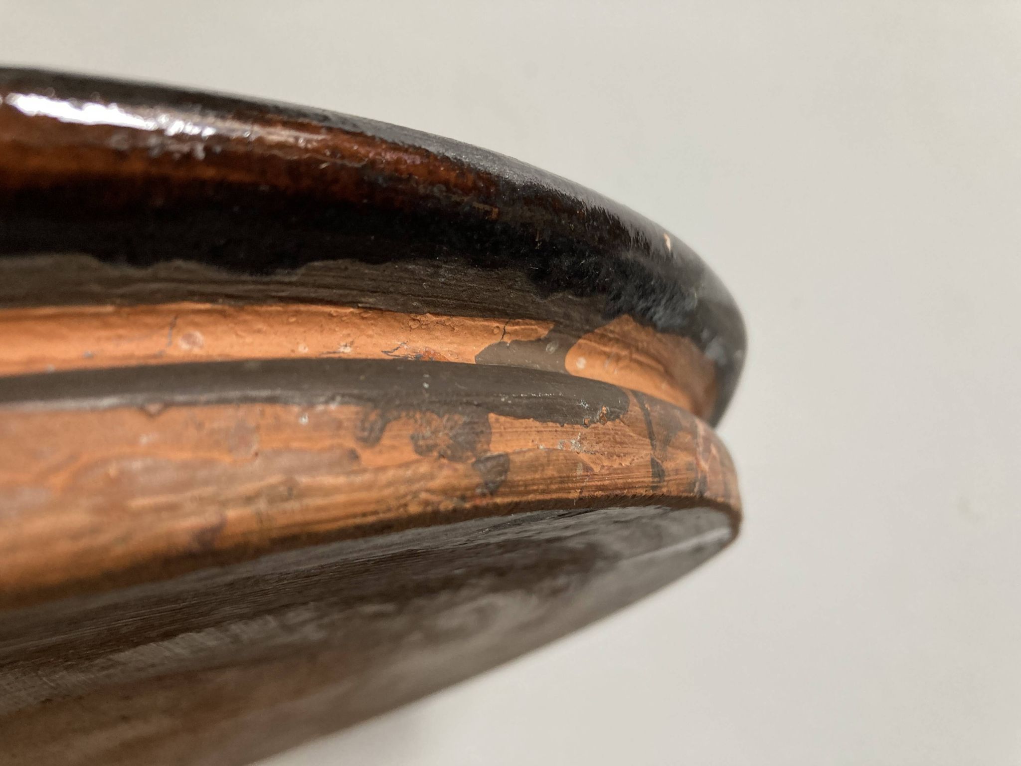 Plat vide poche cible XXL en terre vernissée de Marnaz 1950