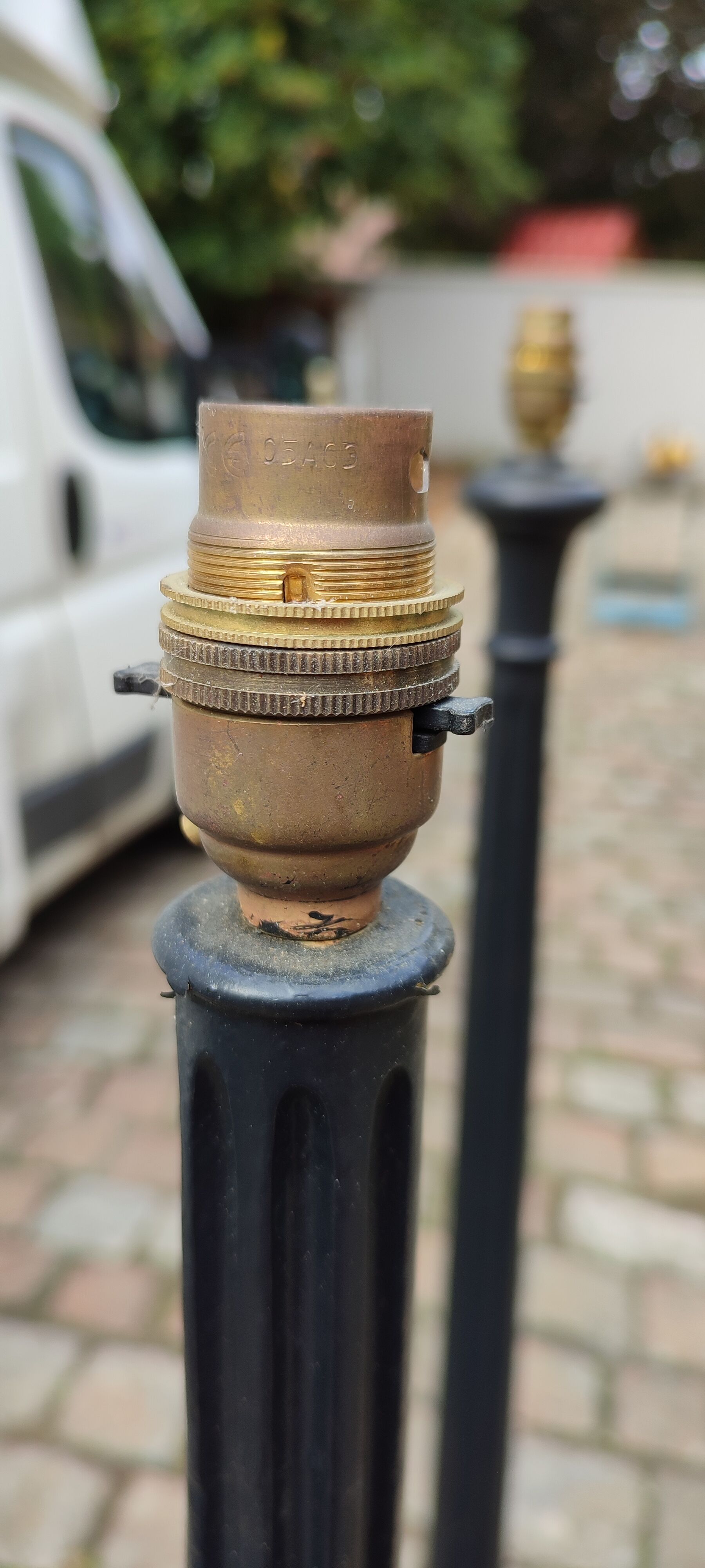 Set of 2 wooden floor lamps