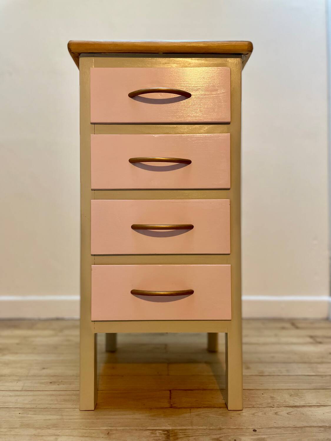 Beige and pale pink revamped 4-drawer bedside table