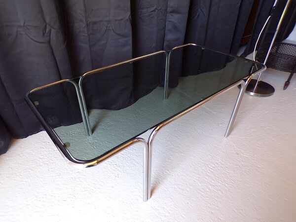 Coffee table year 70