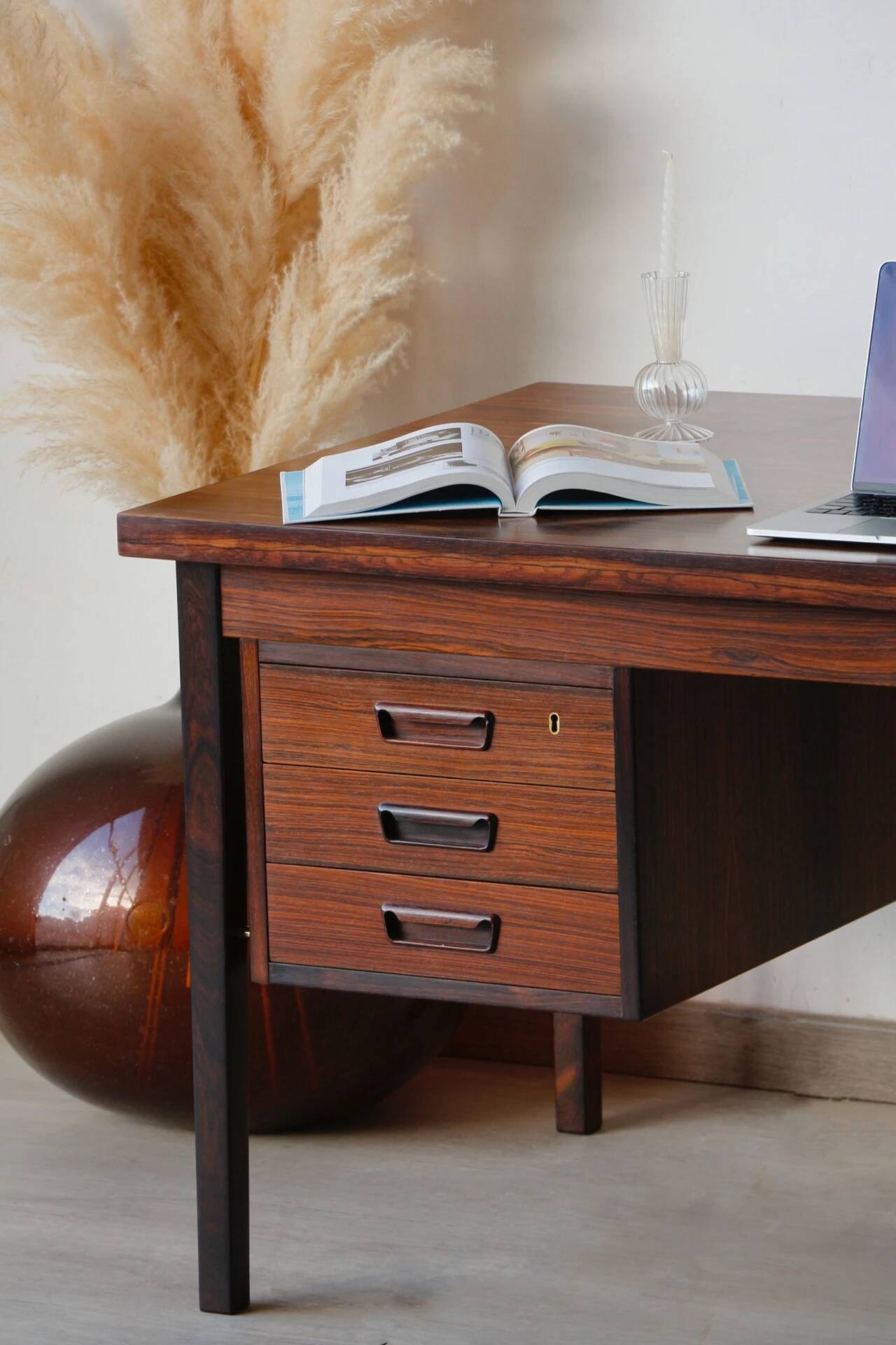 Arne Vodder rosewood desk | Scandinavian executive desk