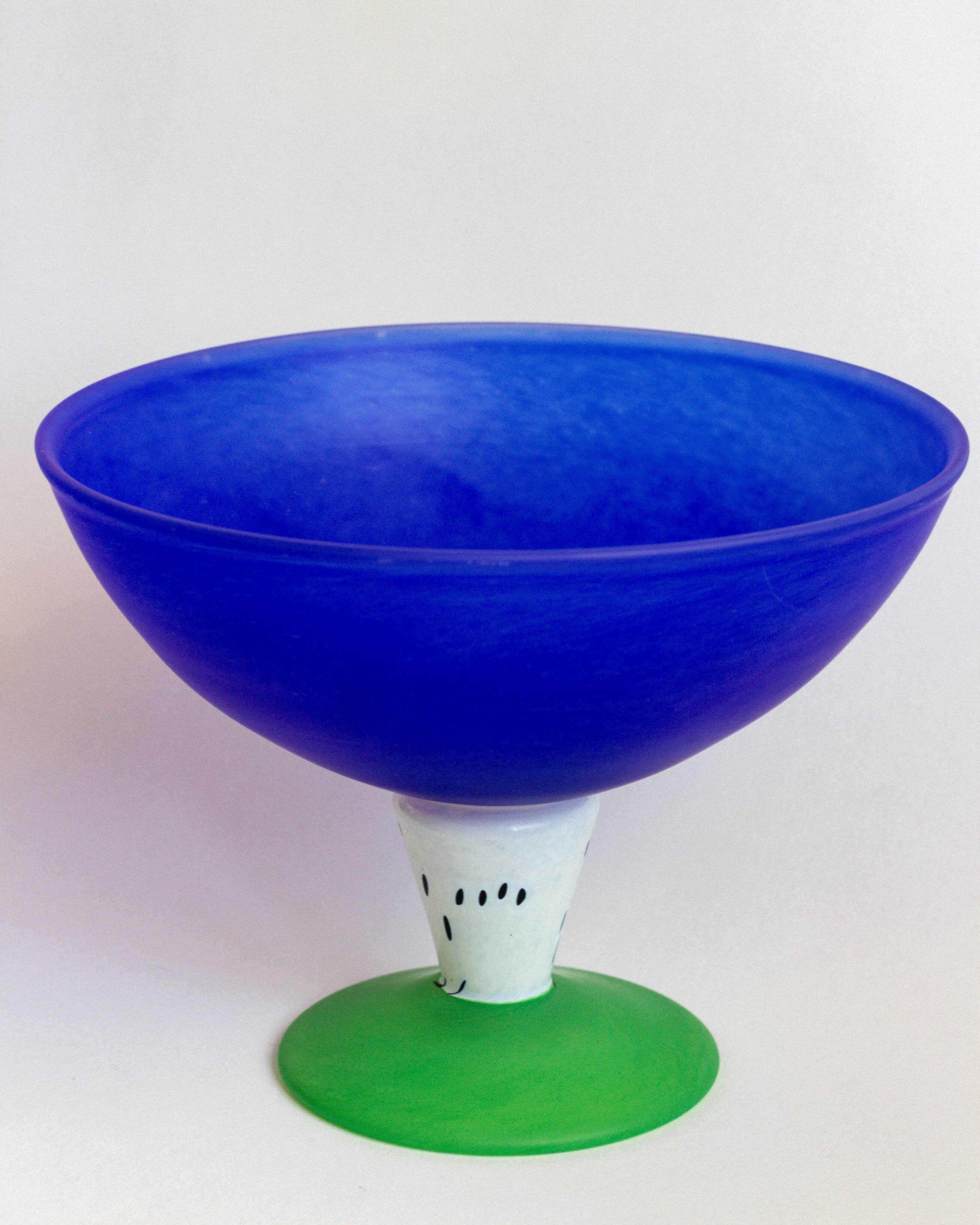 Fruit dish, fruit bowl, standing bowl, Gunnel Sahlin x Kosta Boda, Sweden