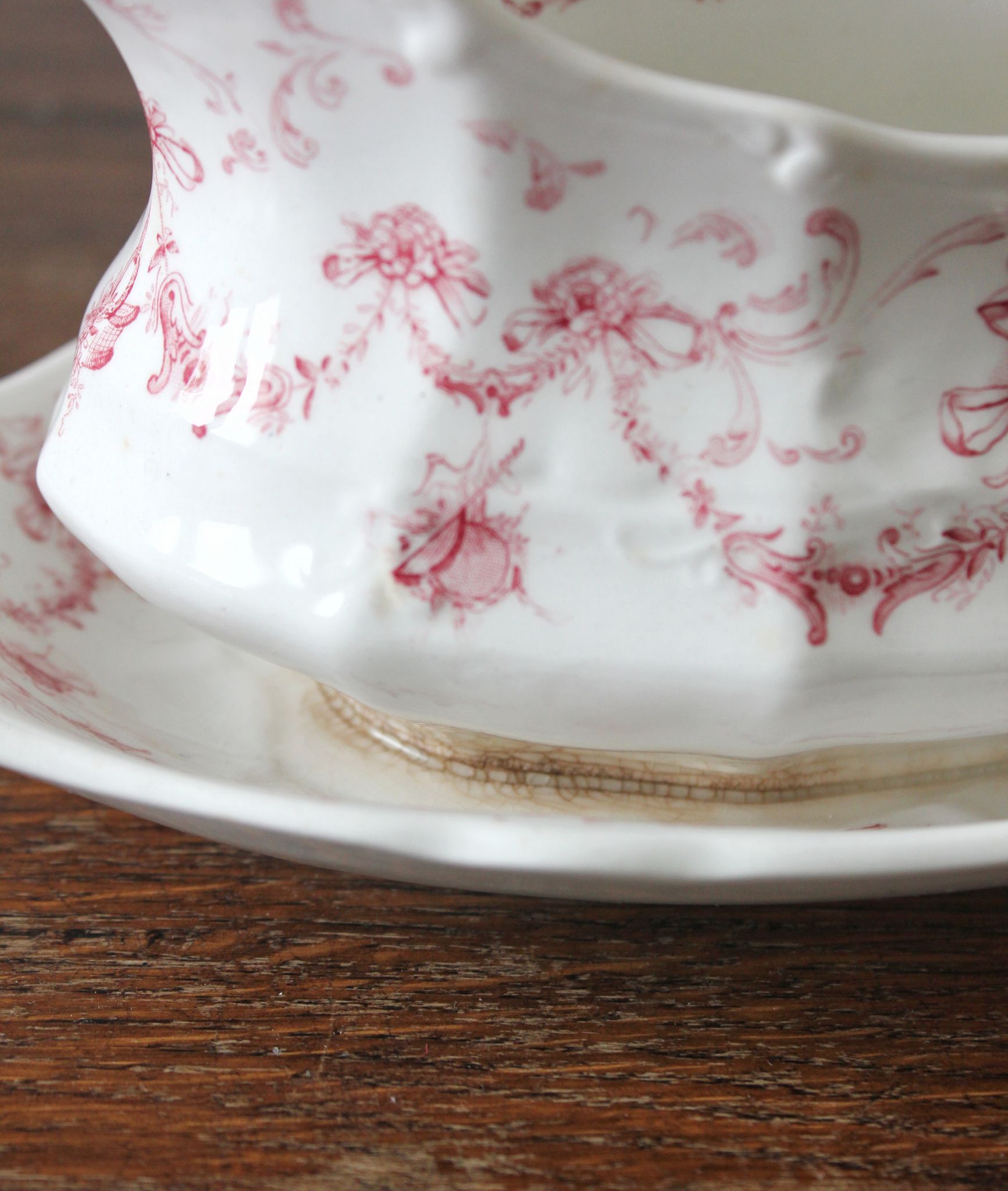 Saucière en terre de fer anglaise Ridgways modèle "Lafayette"