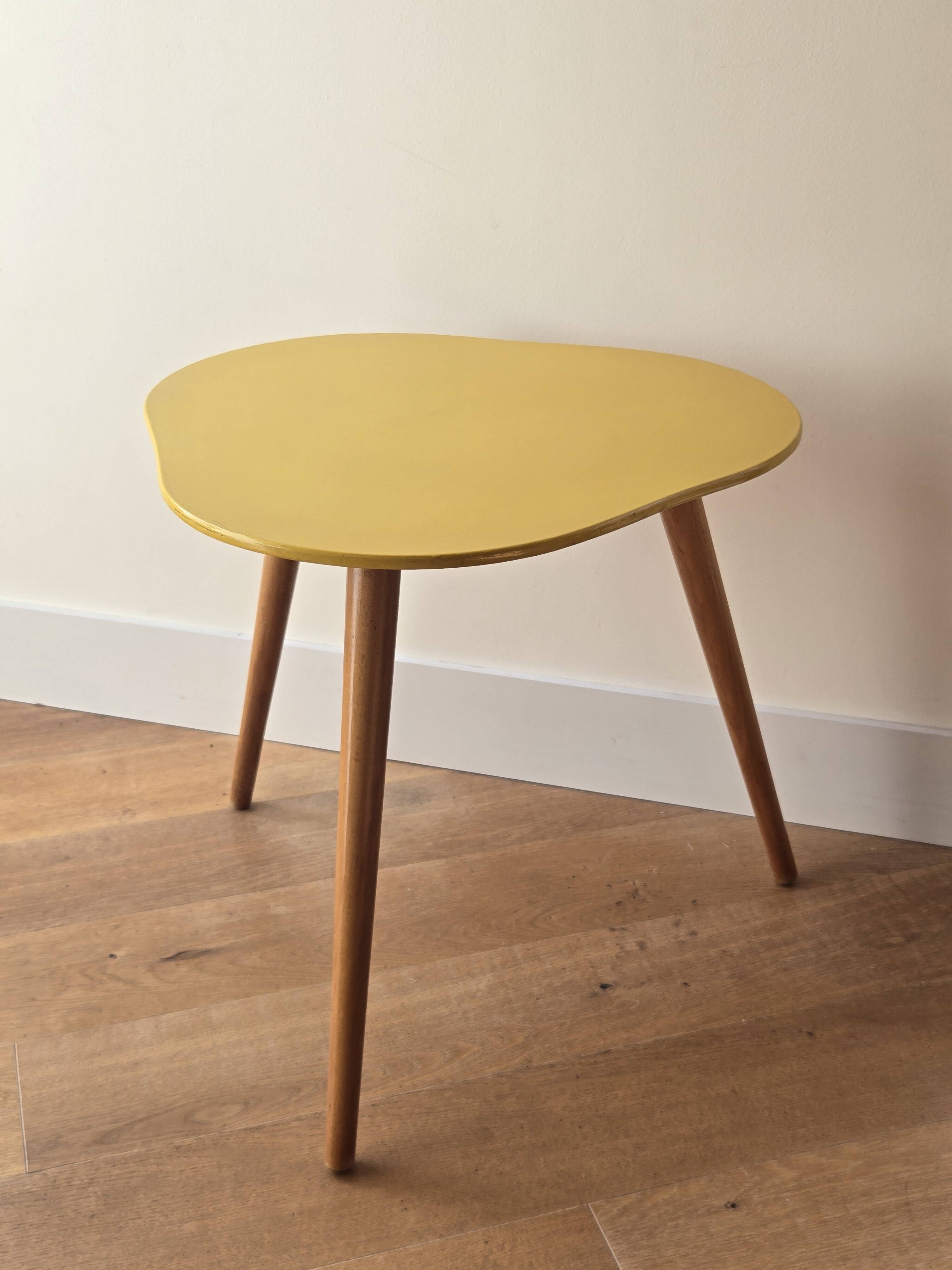 Vintage wooden tripod "bean" coffee table - 1970s design