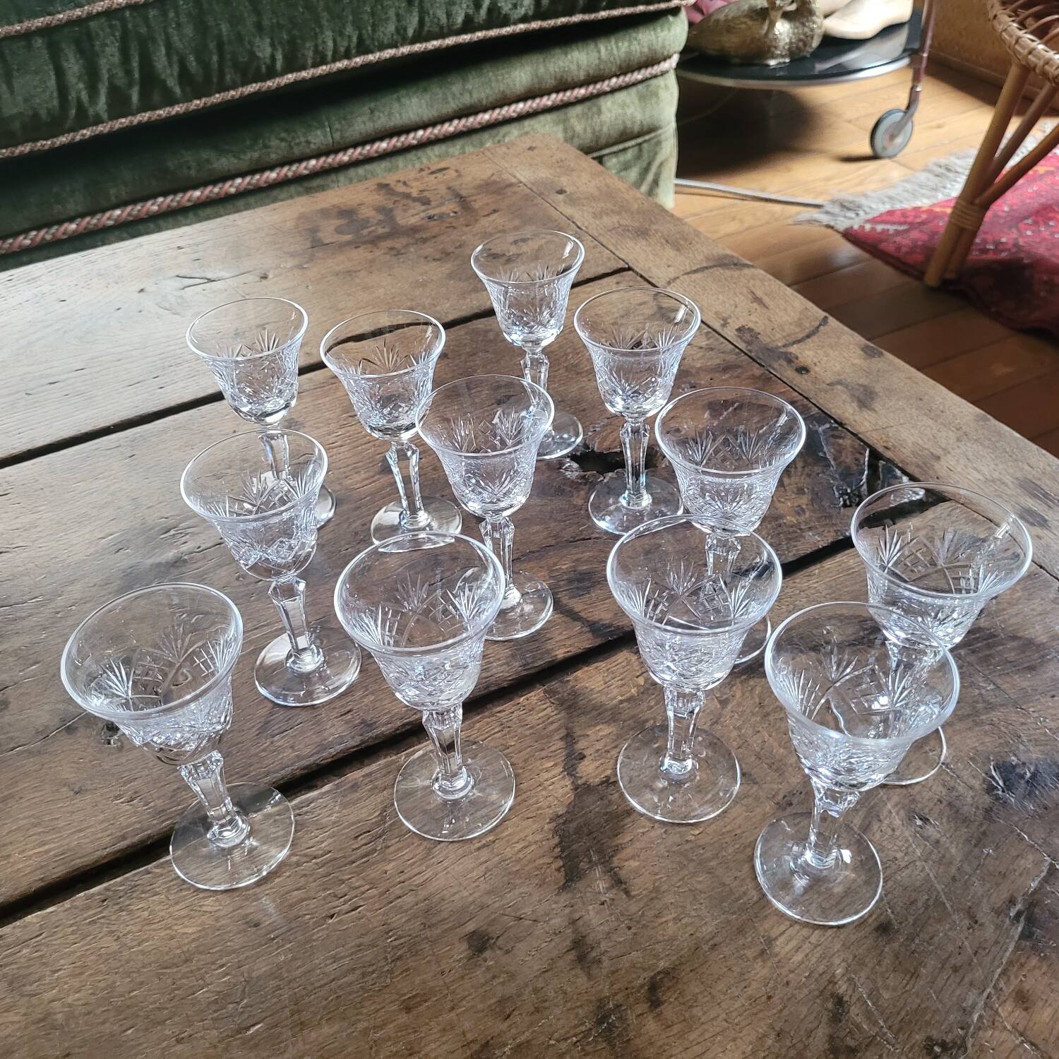 12 antique cut glass glasses – classic style – 50s/60s