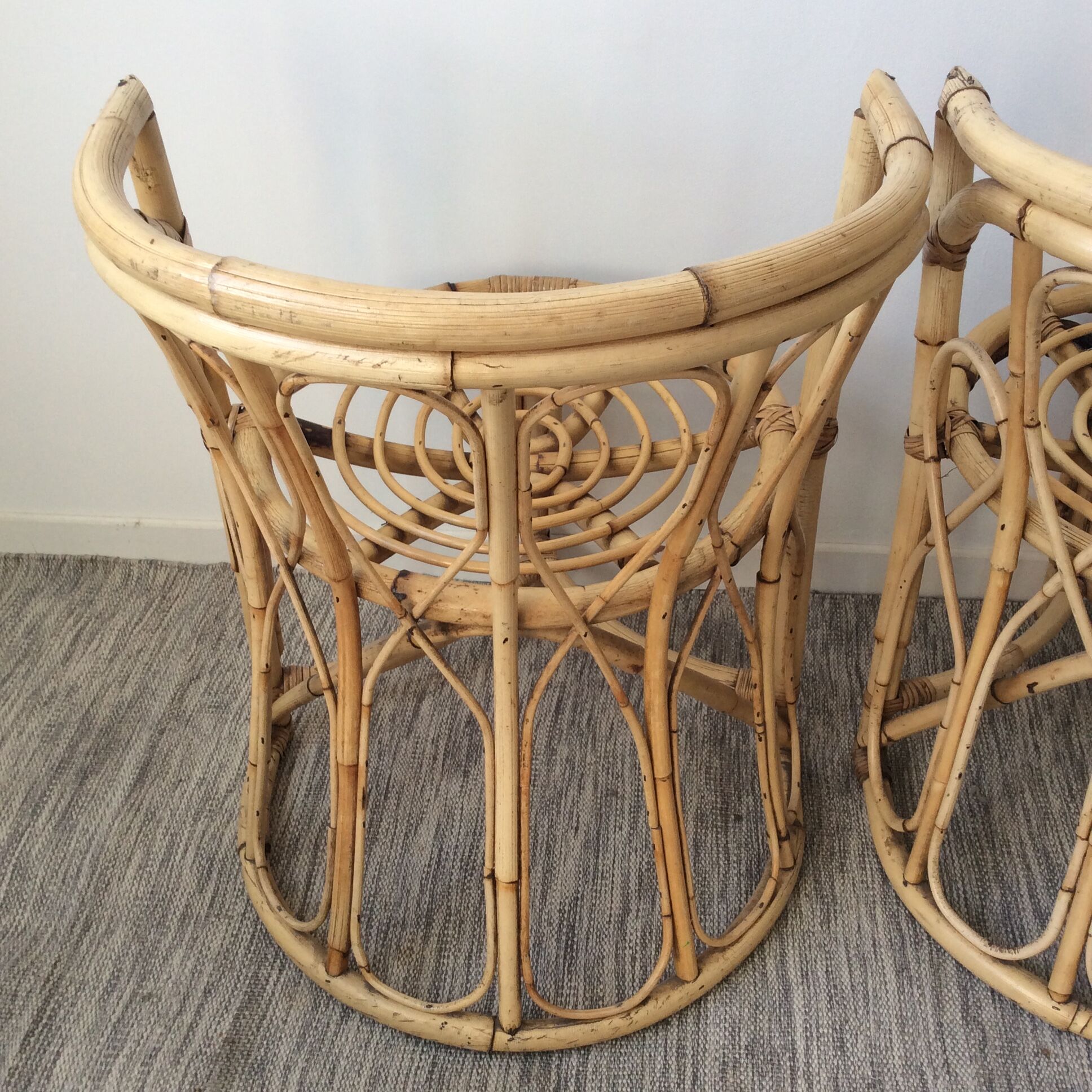Pair of rattan armchairs from the 60/70s