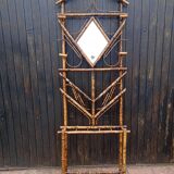 Bamboo cloakroom
