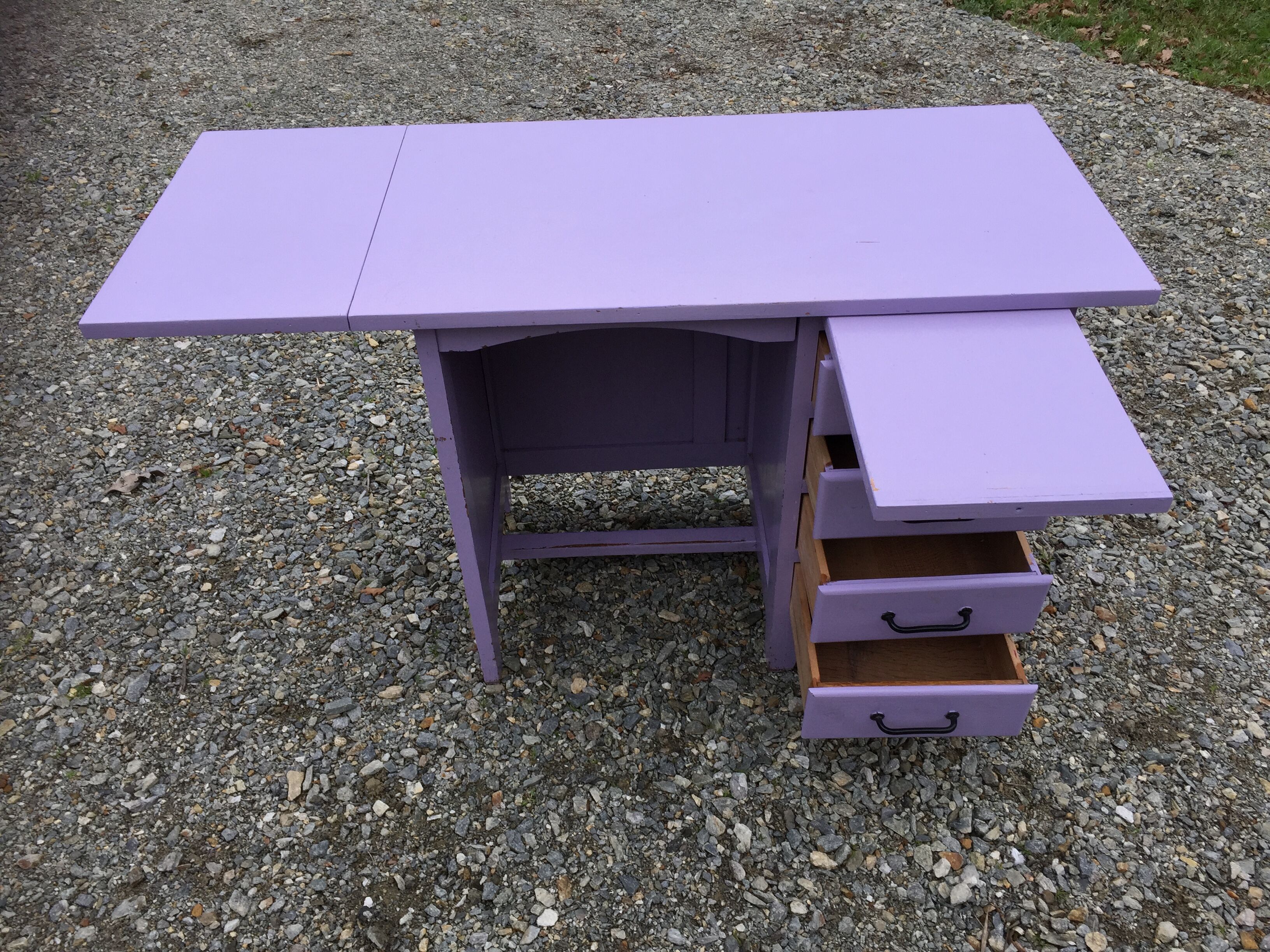 Vintage oak desk with 4 drawers painted in purple.