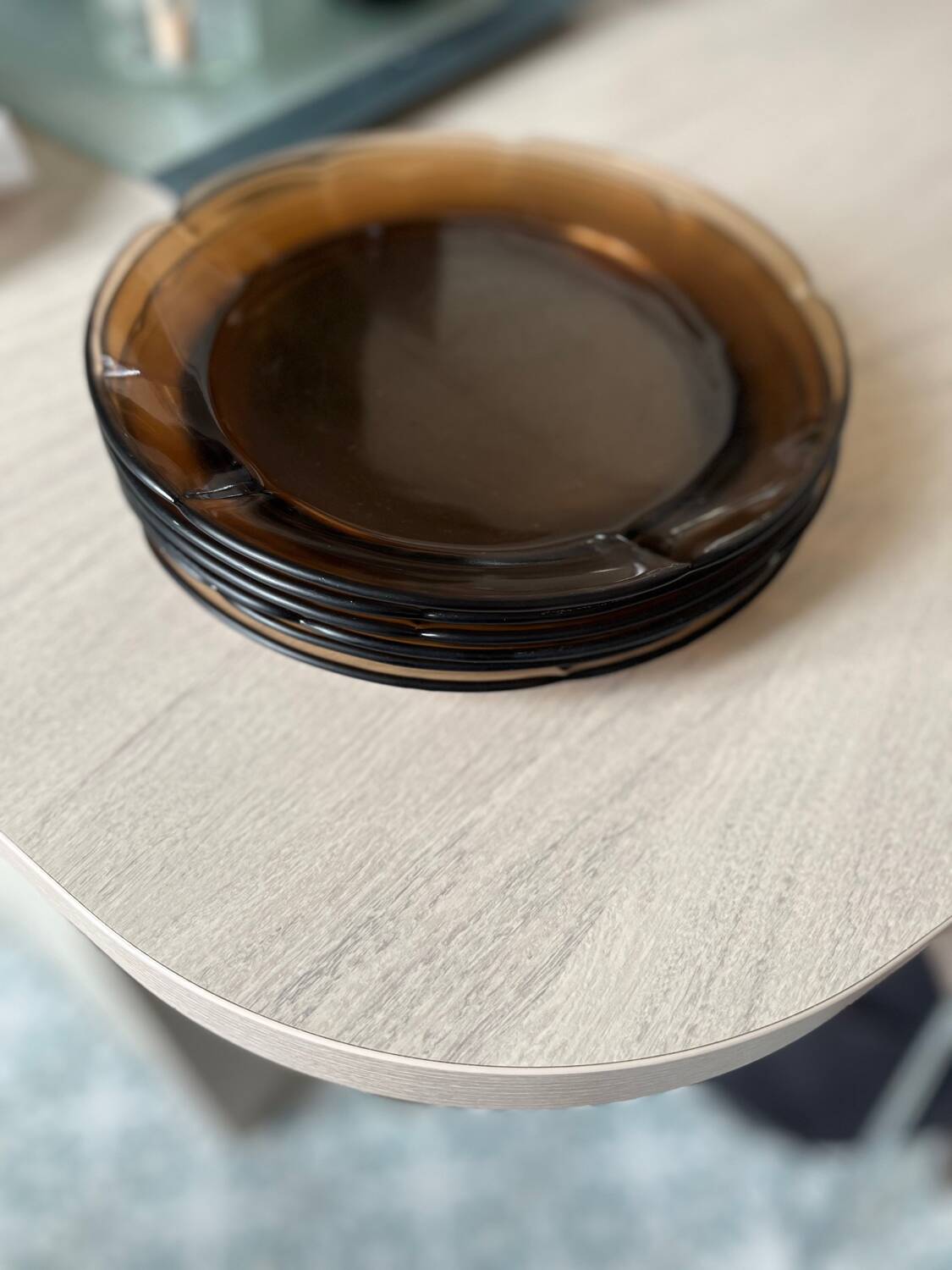 Duralex smoked glass service – petal model