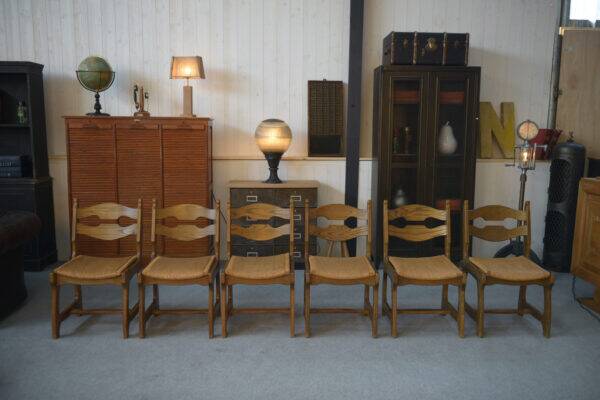 Set of 6 oak dining chairs with rush seat and 'Echelle' backrest in the style of Guillerme et Chambron 1950s