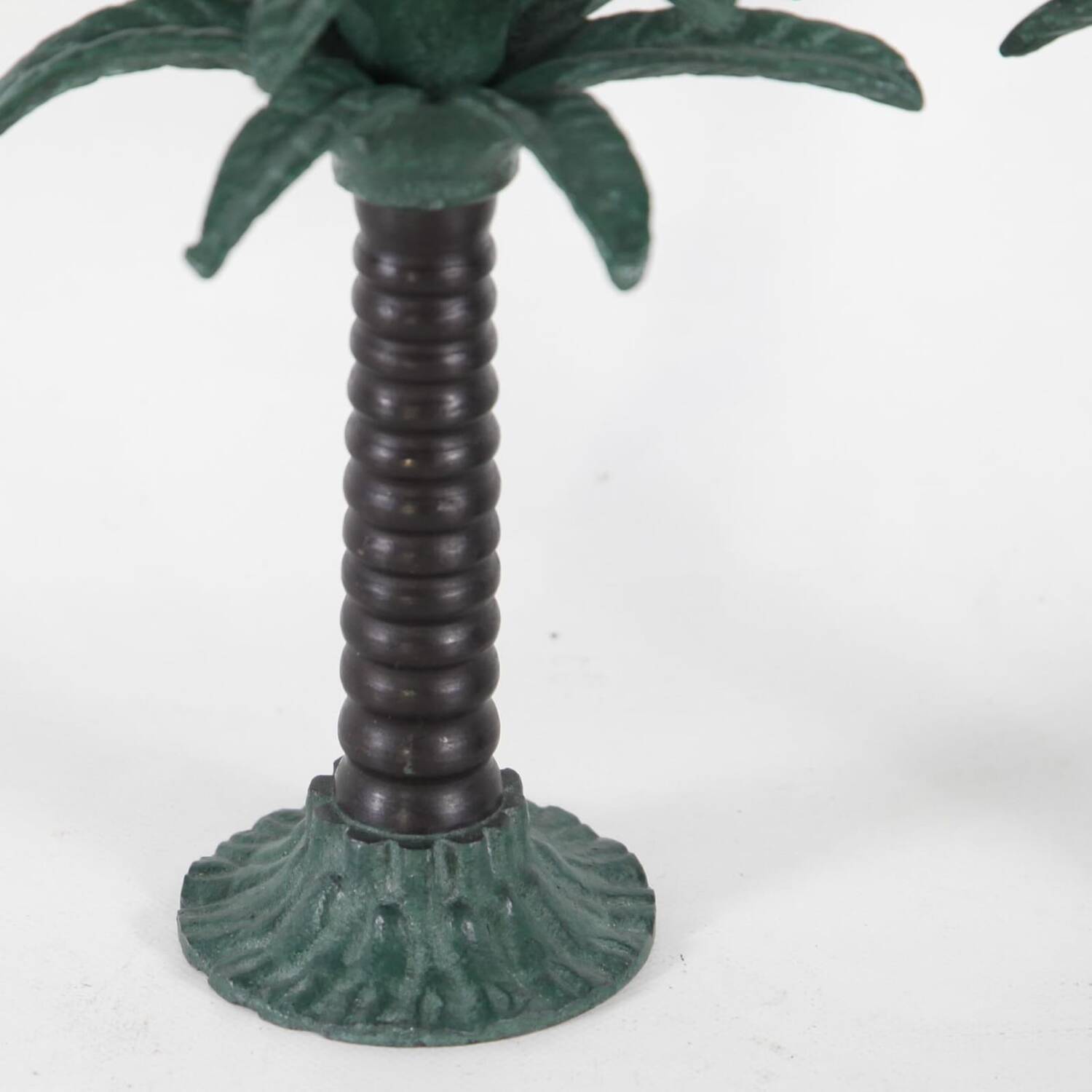 Lot de bougeoirs en laiton