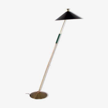 Lampadaire inclinable moderniste