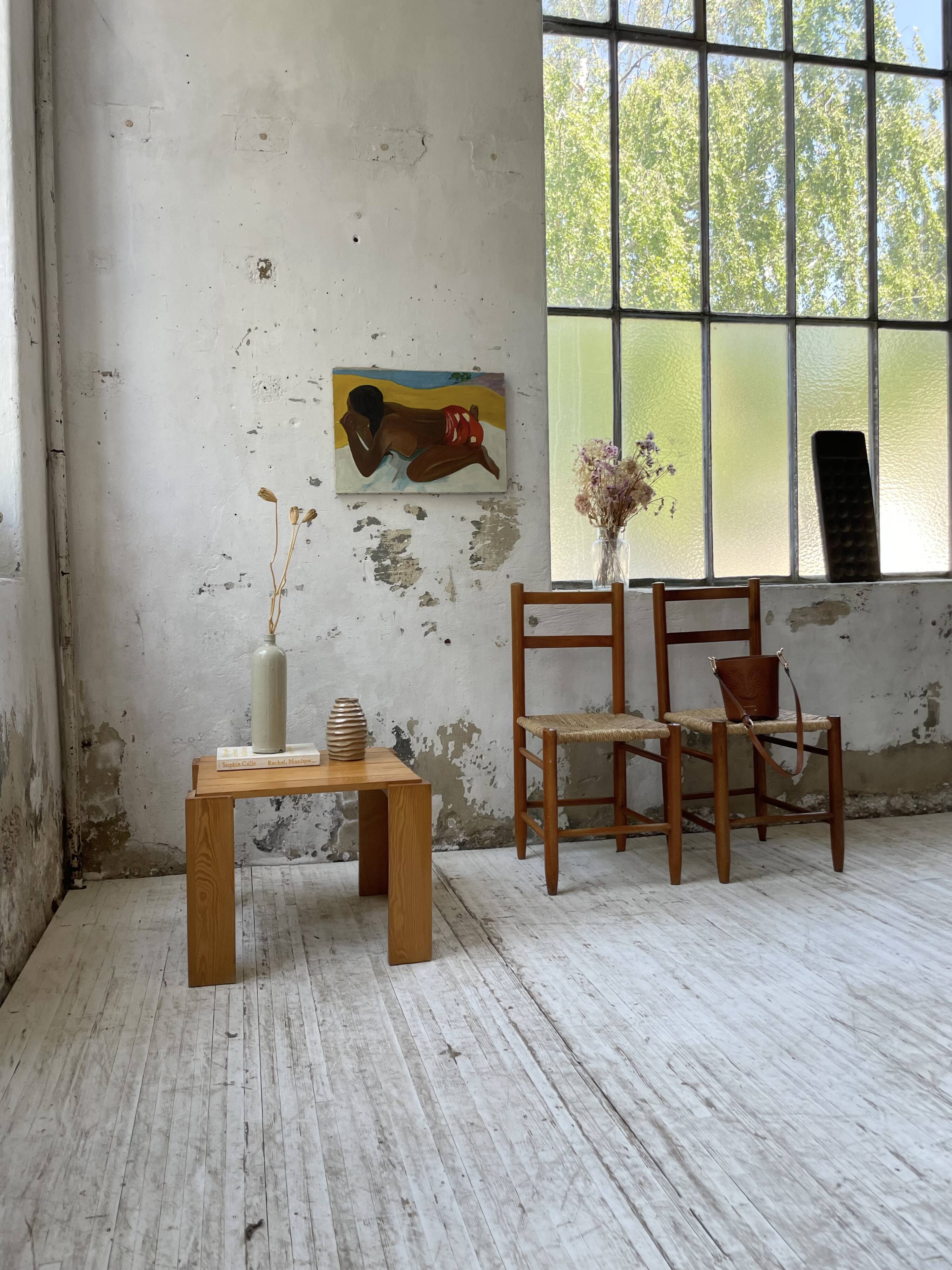 Square pine coffee table from the 70s revival
