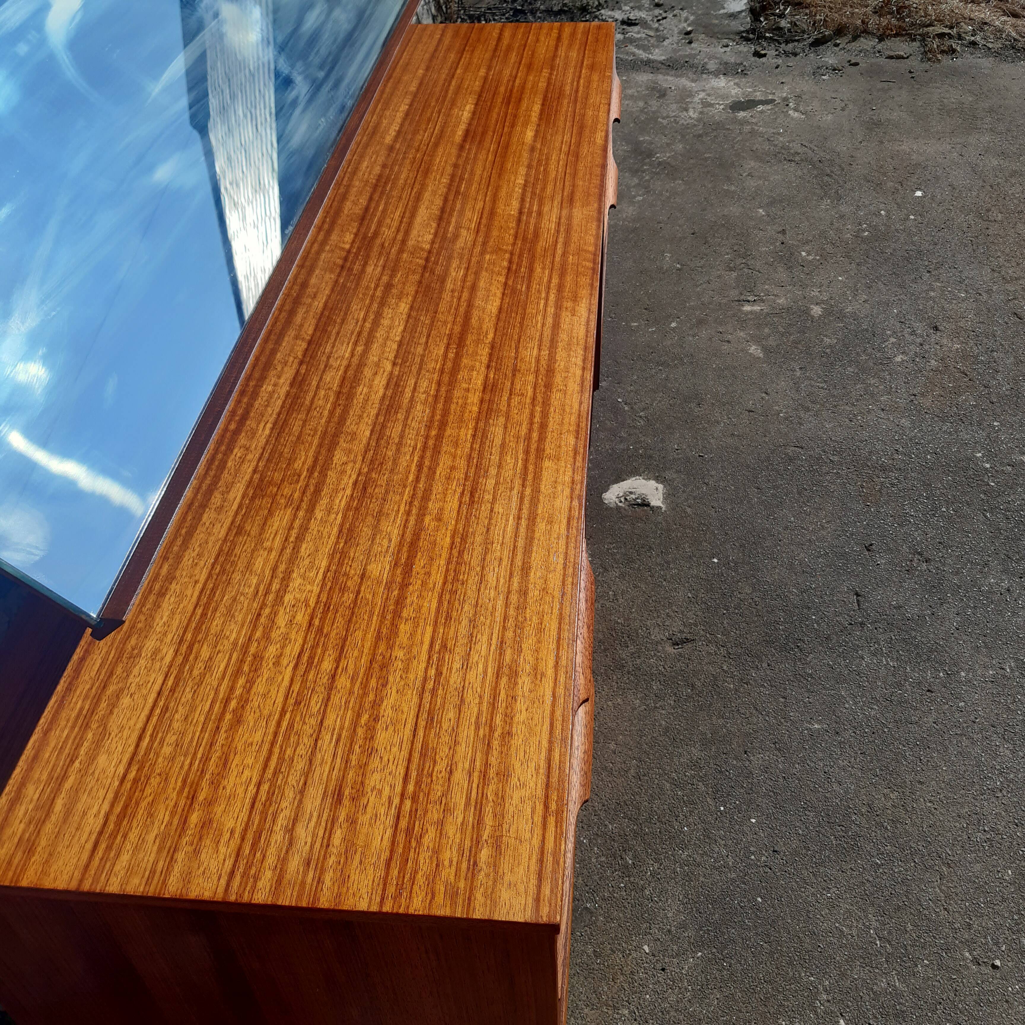 Austinsuite dressing table