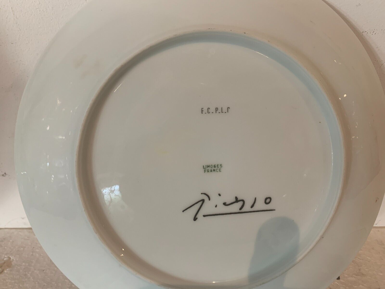 Limoges porcelain plate Decoration of Picasso XXcentury