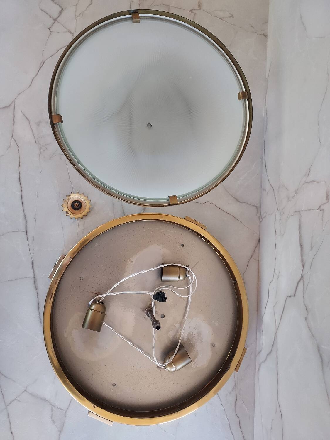 Plafonnier verre Holophane Maison Petitot