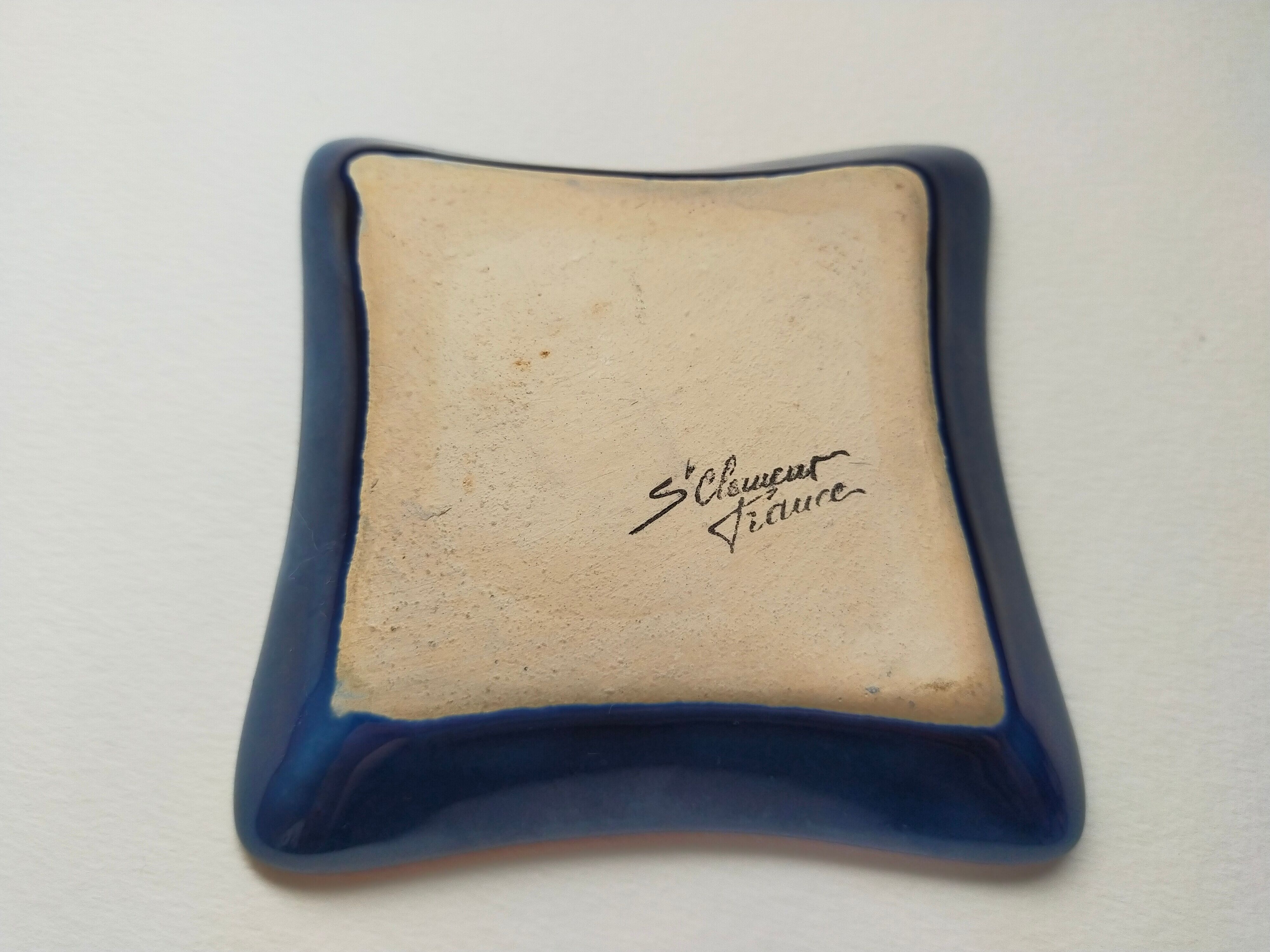 blue ashtray Saint Clément publiciataire Cognac Martel 1715