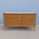 Commode vintage dessus verre décoré chêne clair années 60’