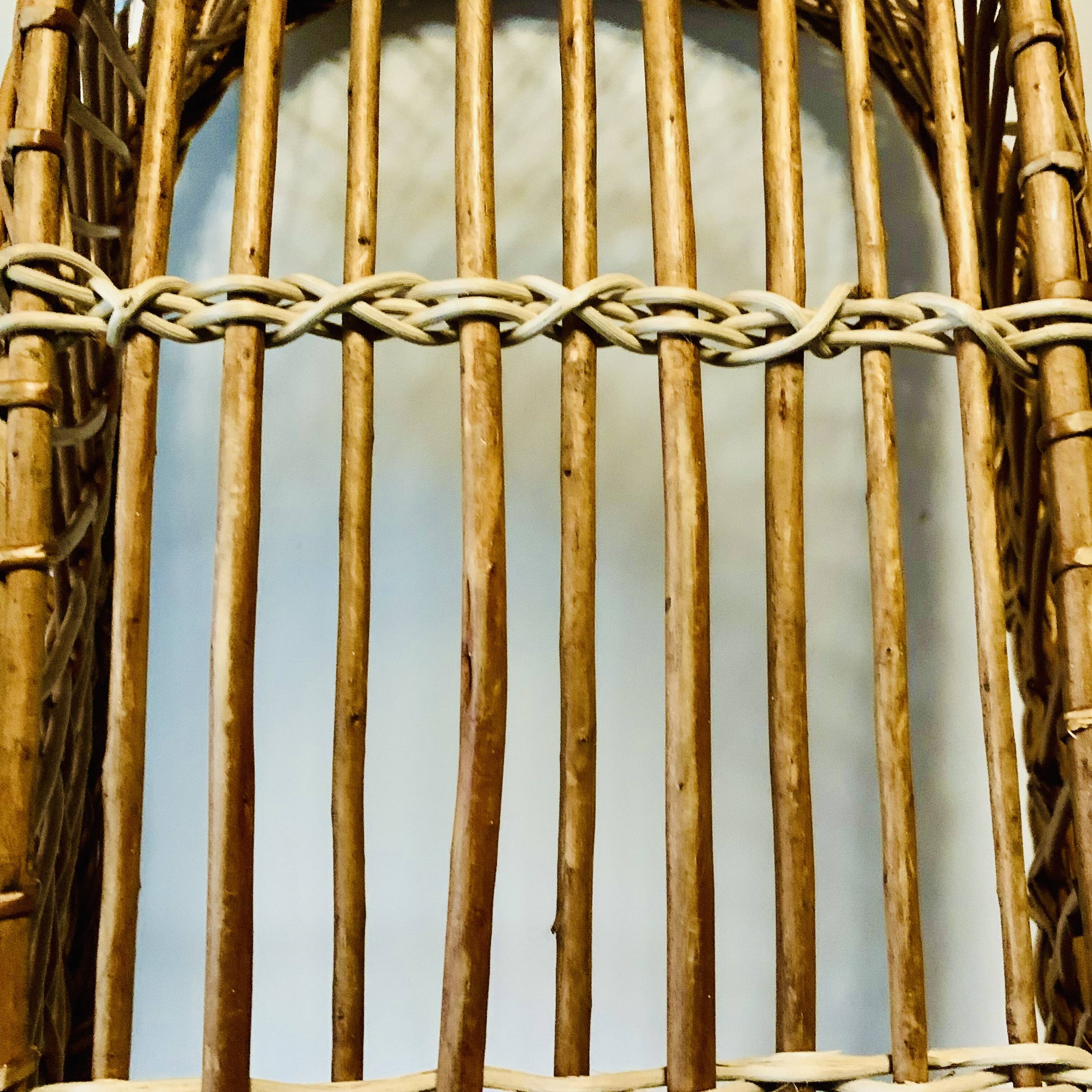 Vintage wicker bassinet