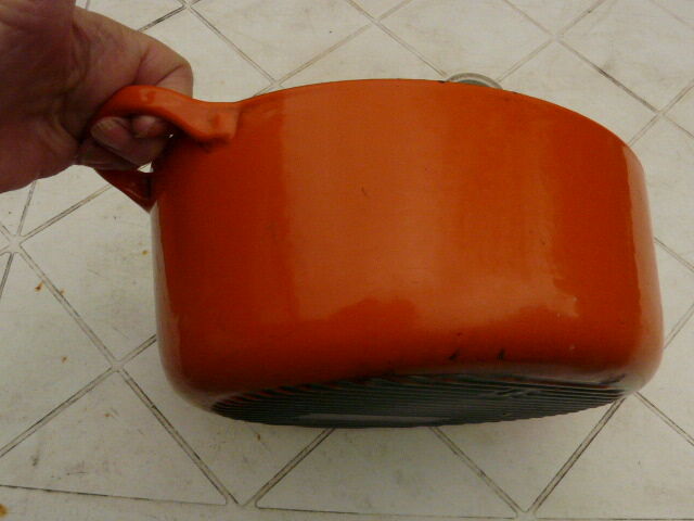 Orange casserole Le Creuset 50s