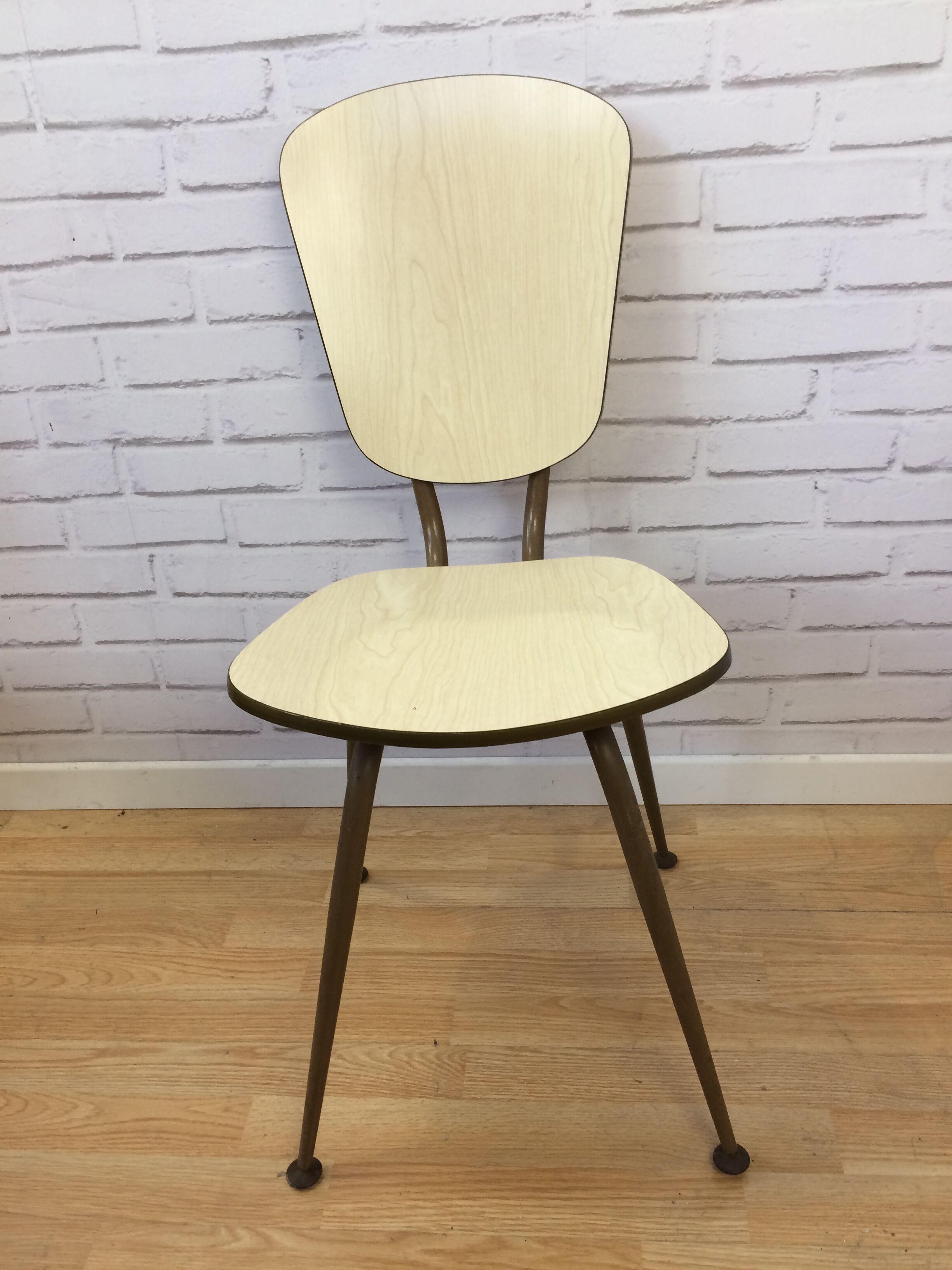 Lot of 5 beige Formica chairs