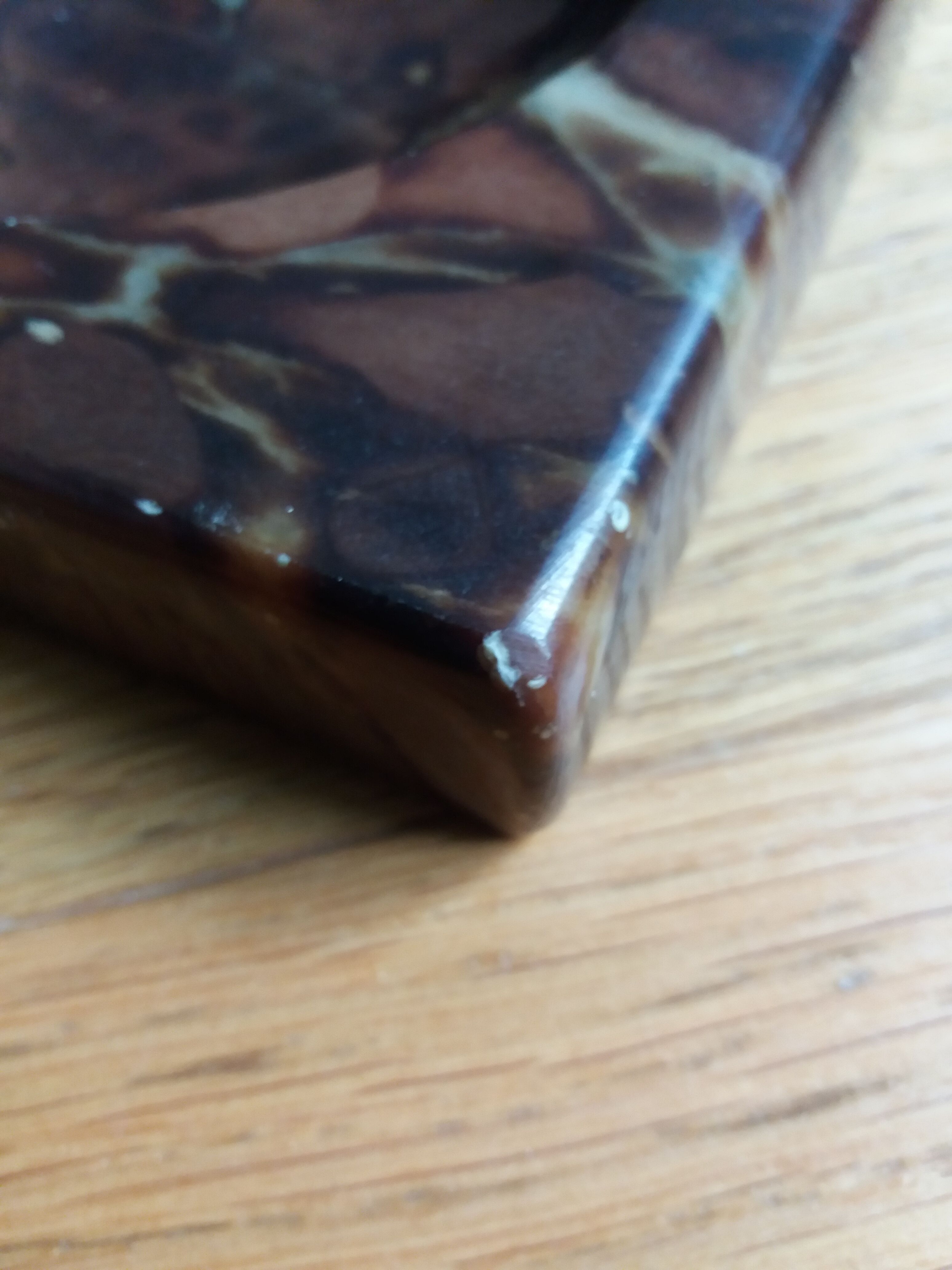 Square ashtray in polished marble