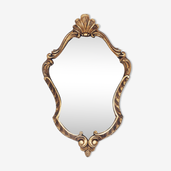 Miroir louis XV à fronton coquille bois et feuille d'or