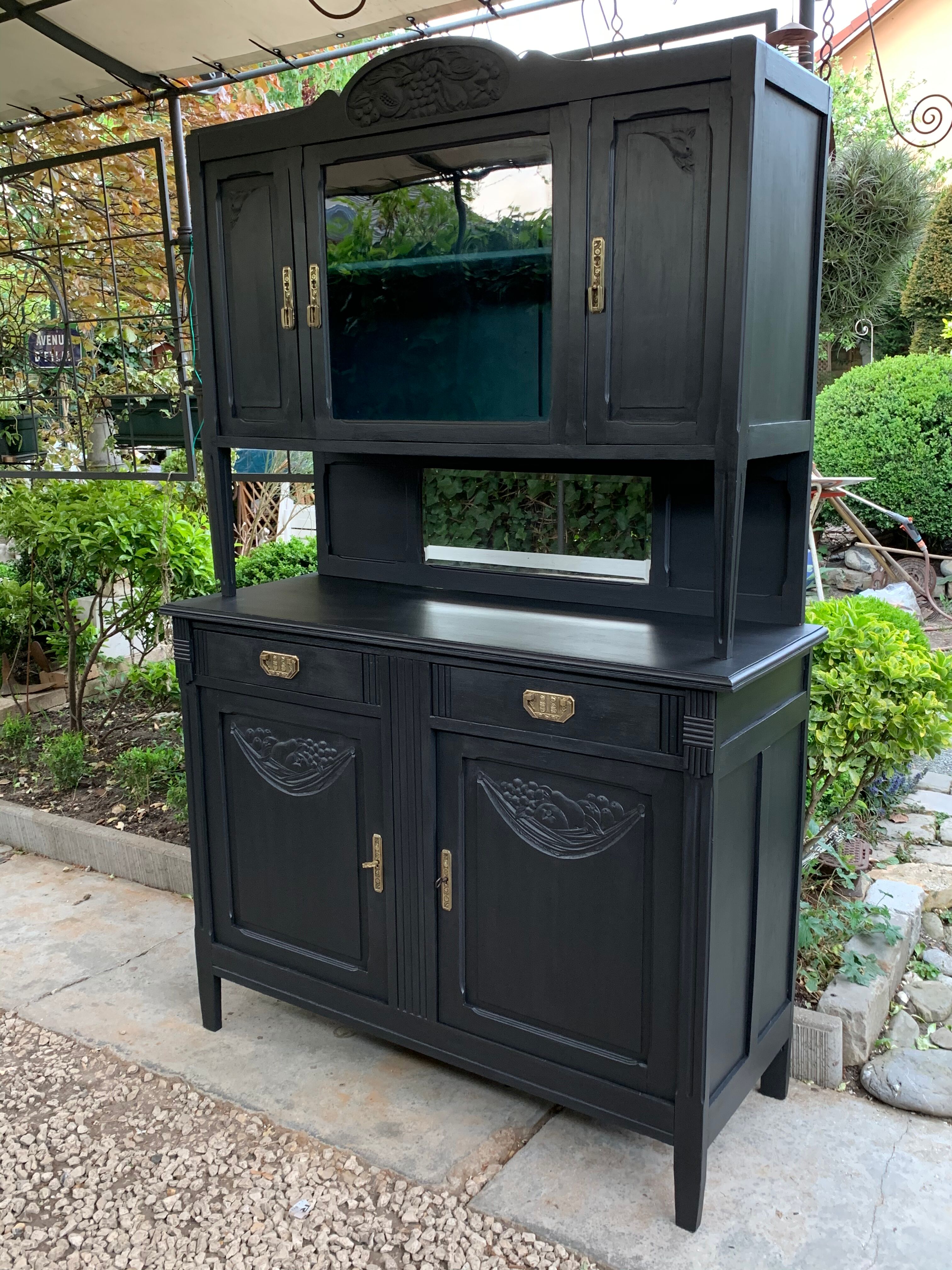 Art Deco Parisian buffet