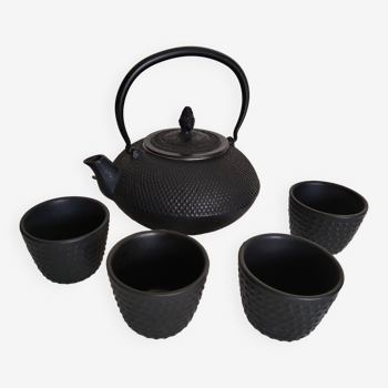 Service à thé japonais  en fonte noire , théière avec infuseur , 4 tasses