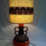 Table lamp