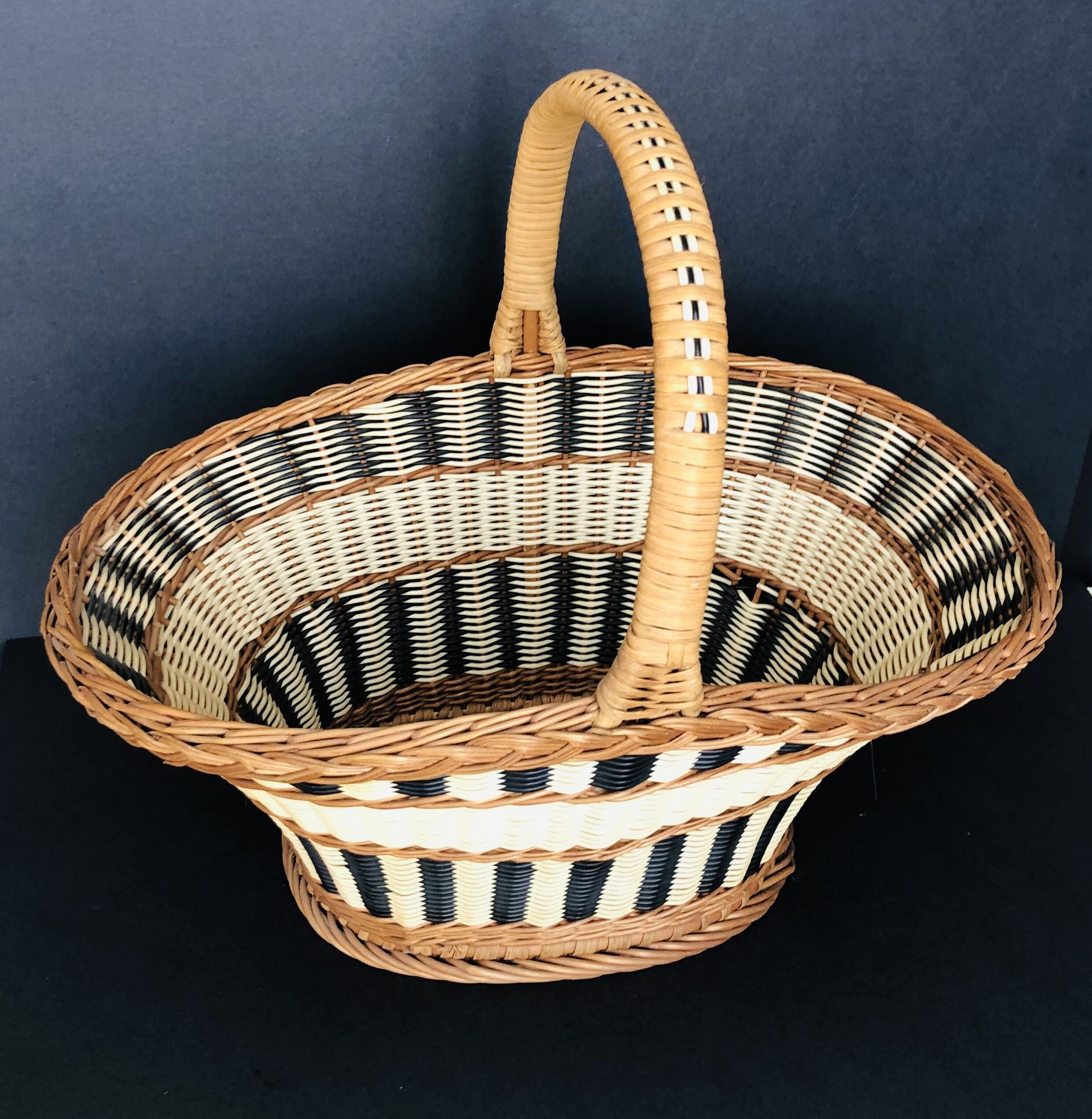 Wicker basket
