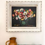 Old oil on canvas depicting a bouquet of flowers