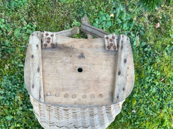 Hotte suisse de vigneron ancienne