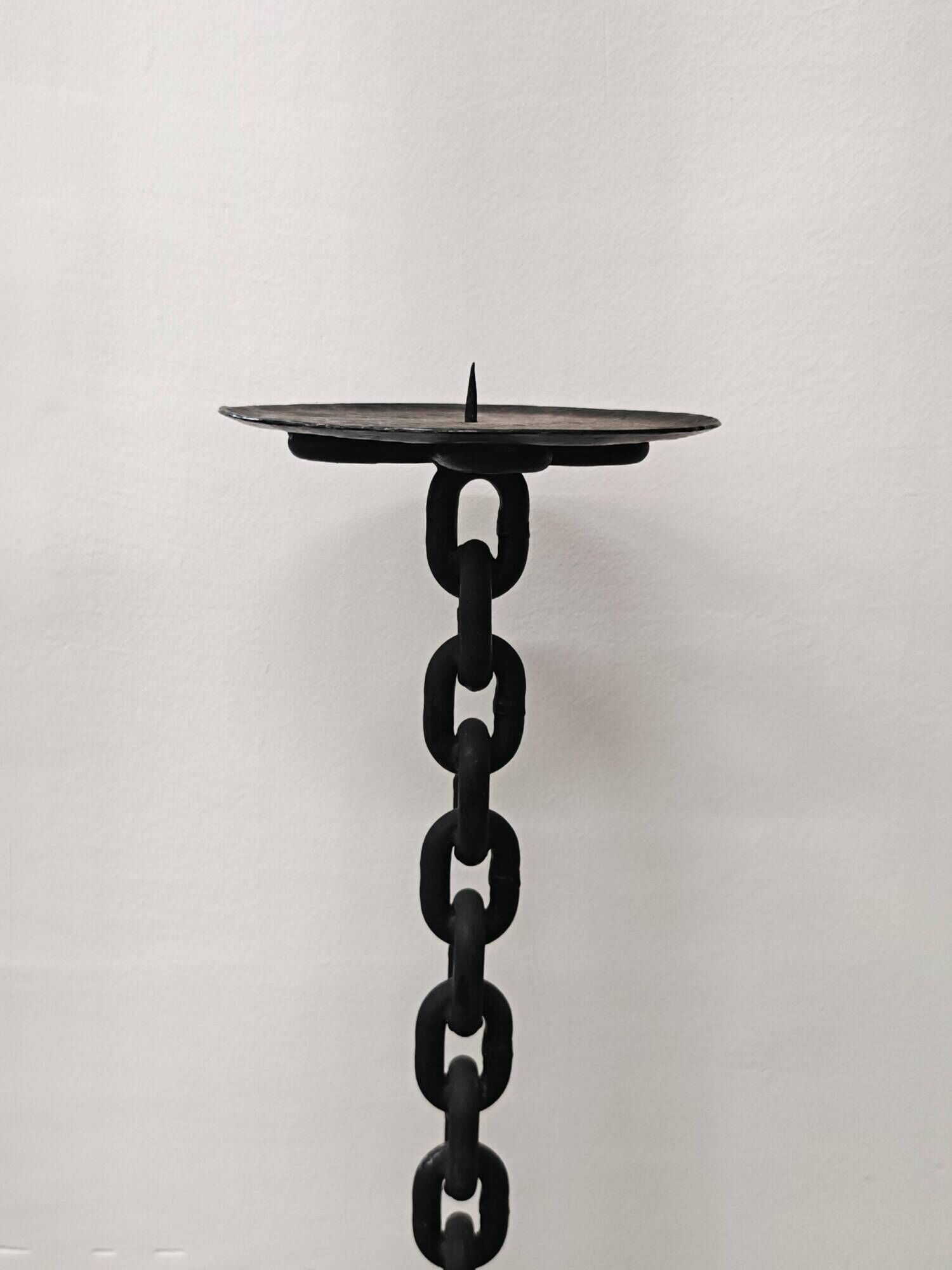 Grand brutalist chandelier in iron chain, 1960s